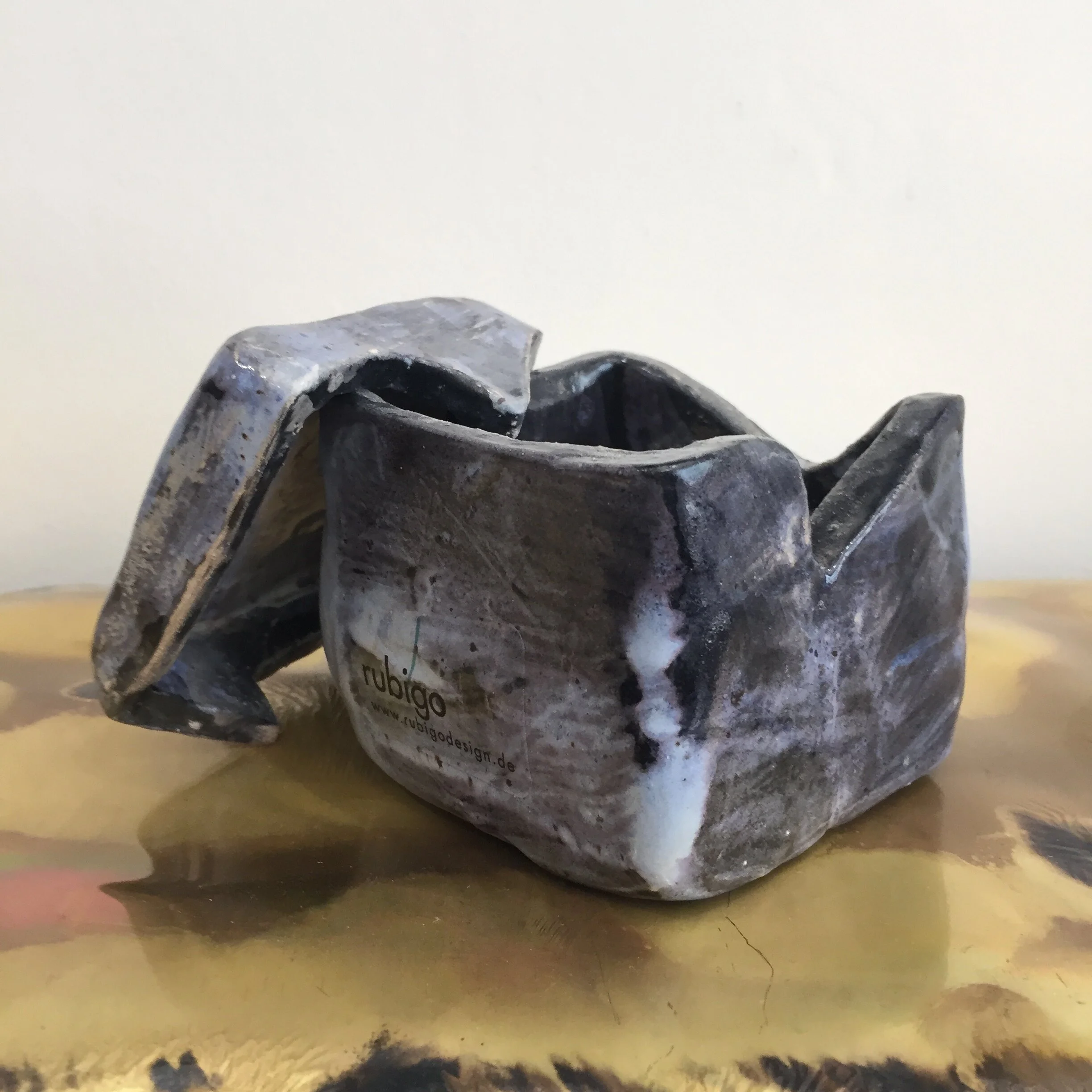 6DEE4C33-0BB0-4892-A11A-6E724904E575