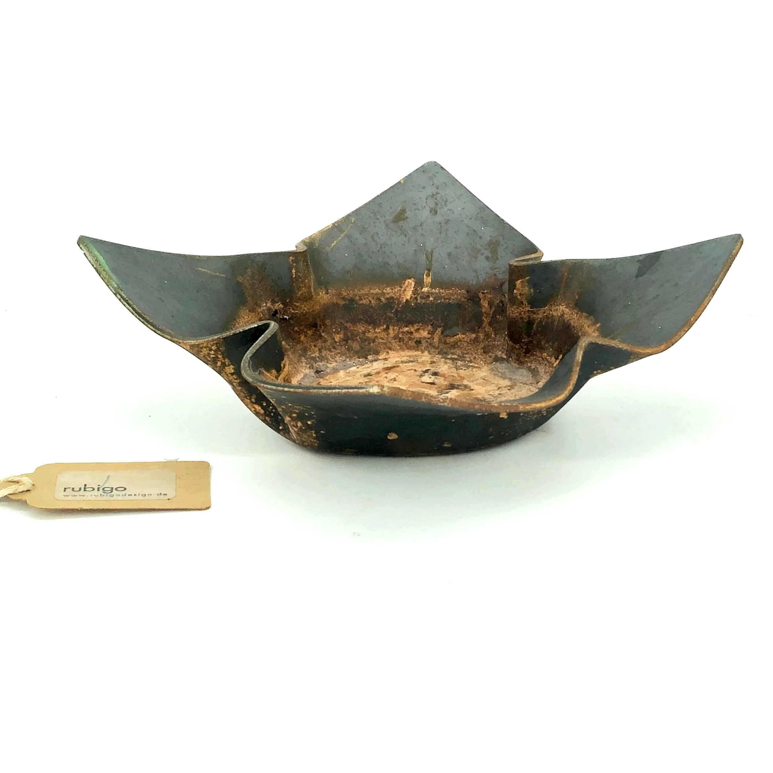 1BA6B280-AB68-4257-BCF3-9C880081F9CA