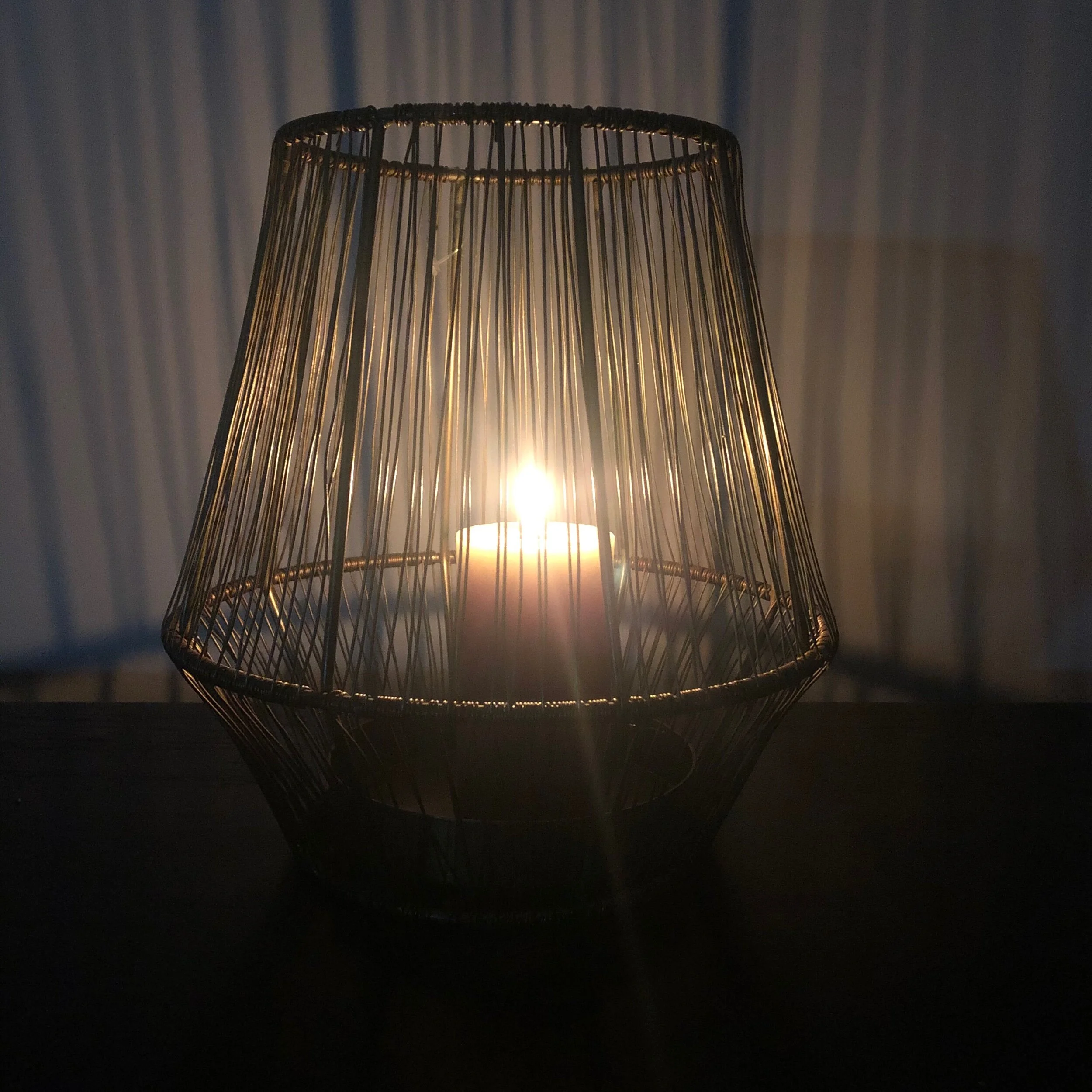 39EF05A8-18D5-4CC5-BF51-7F71F145DCC6