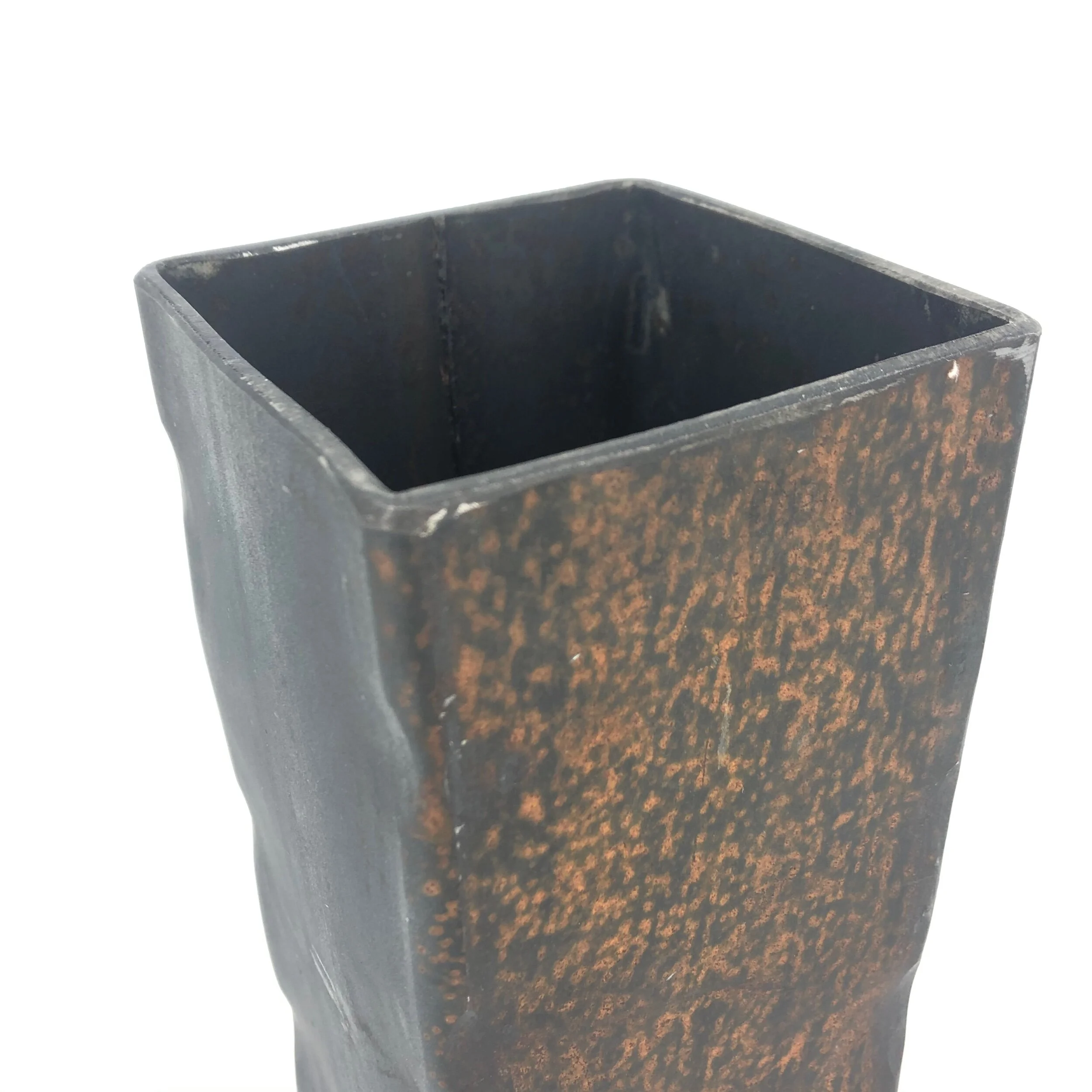 BFF8E8C2-5775-49E0-90A2-378DC7E8F85A