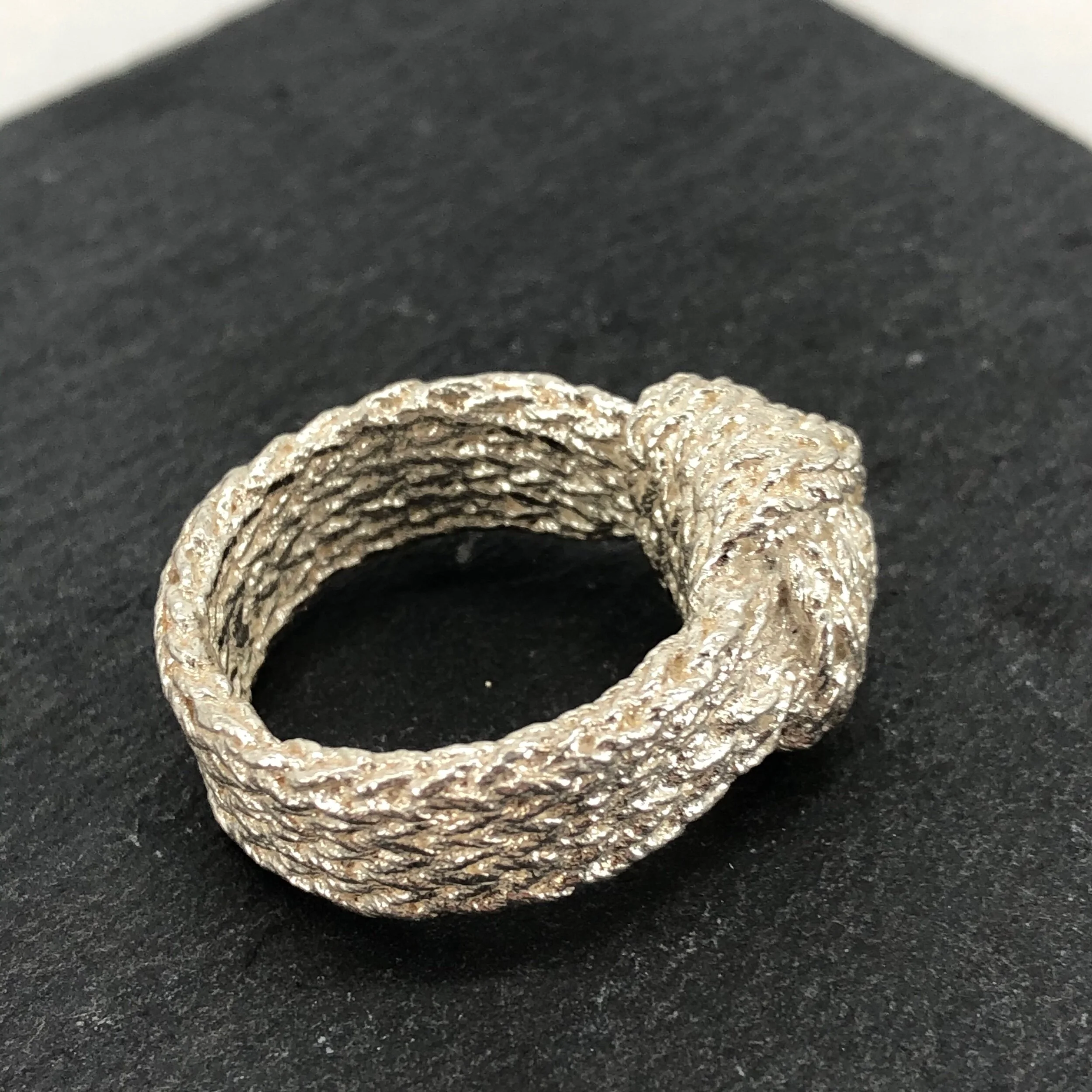 18F8FC15-9487-4BA6-8937-FECED0A44C1C