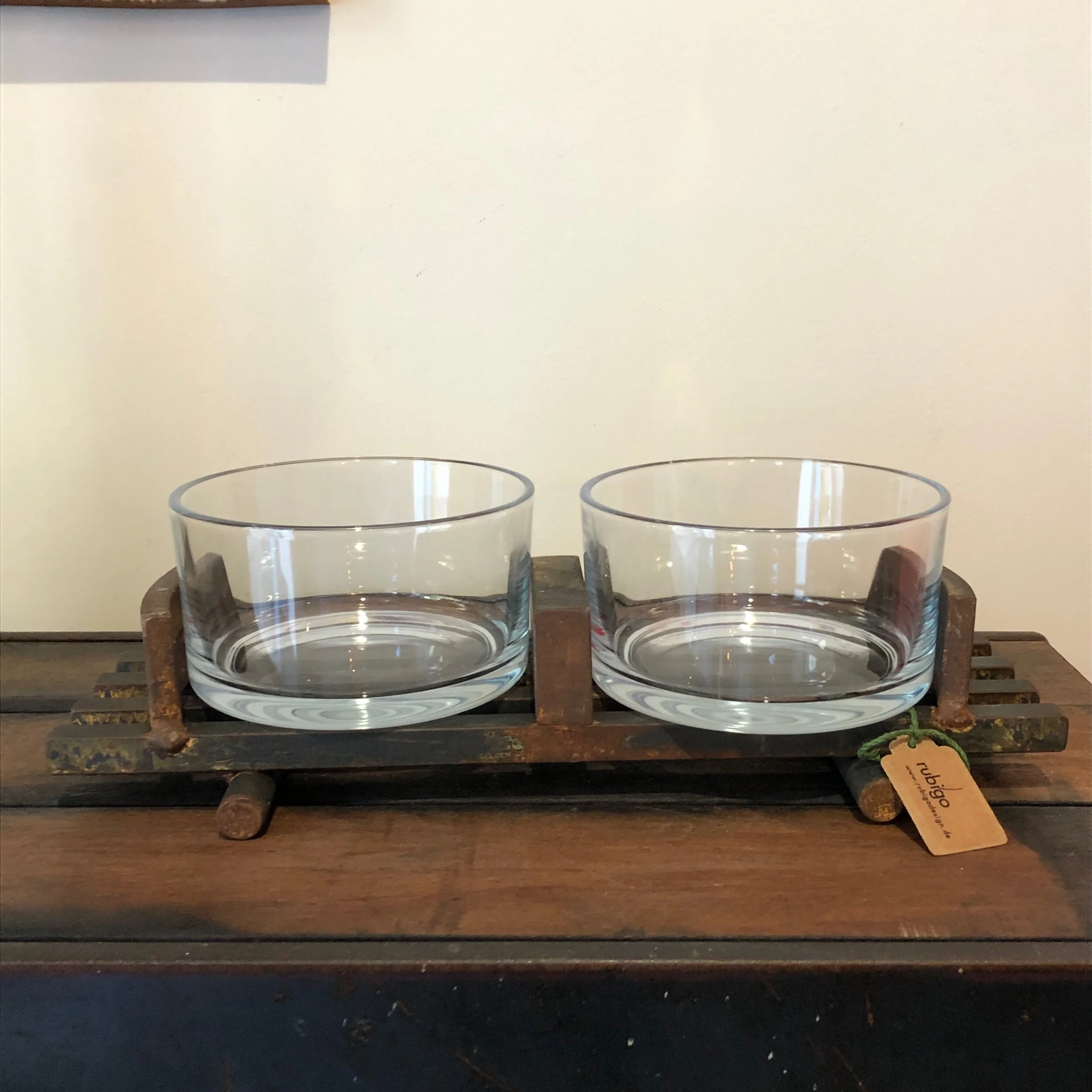 049684E2-A642-42F2-B447-5C602794E92D