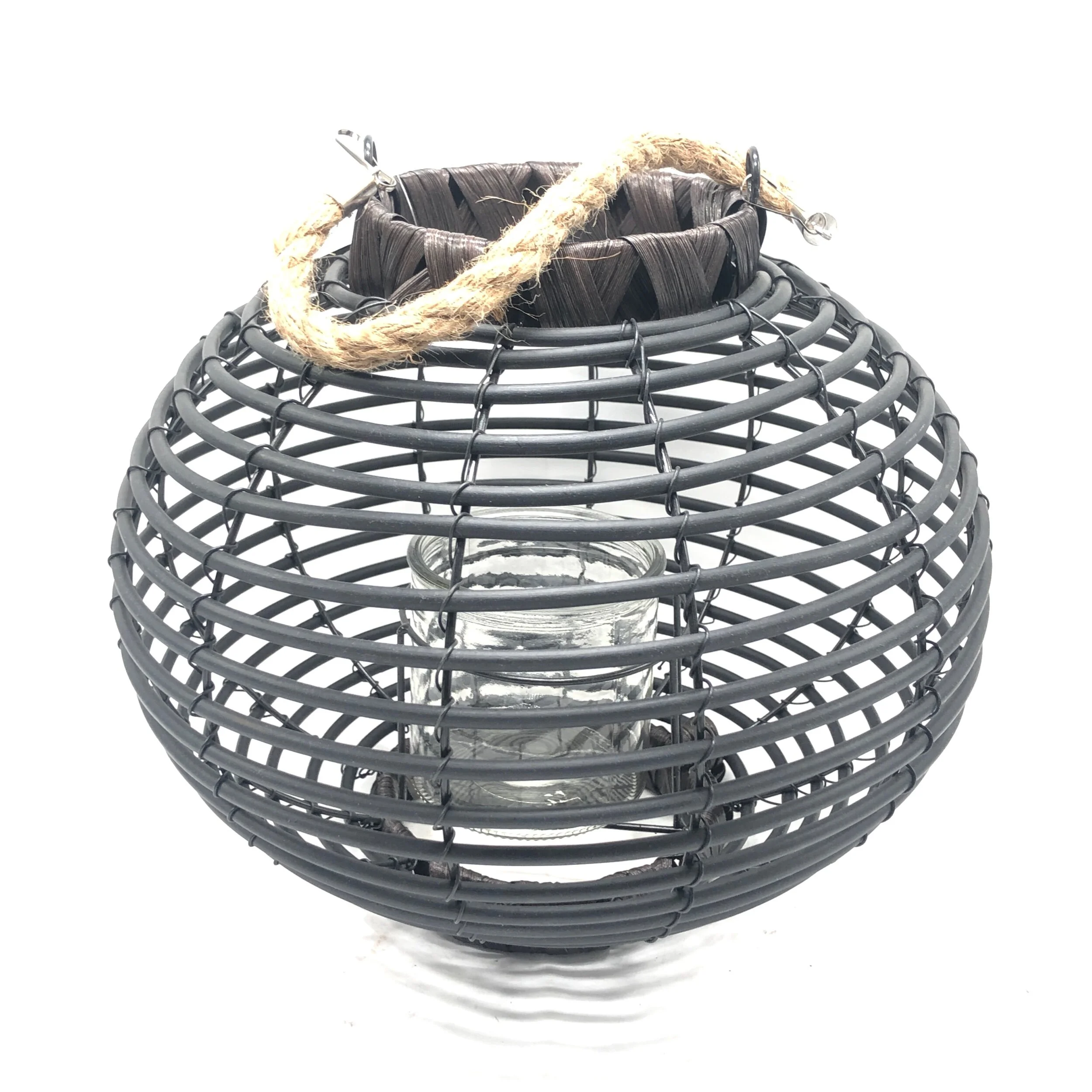 AB30D2DF-6F95-434C-AF41-A3C72B4C355A