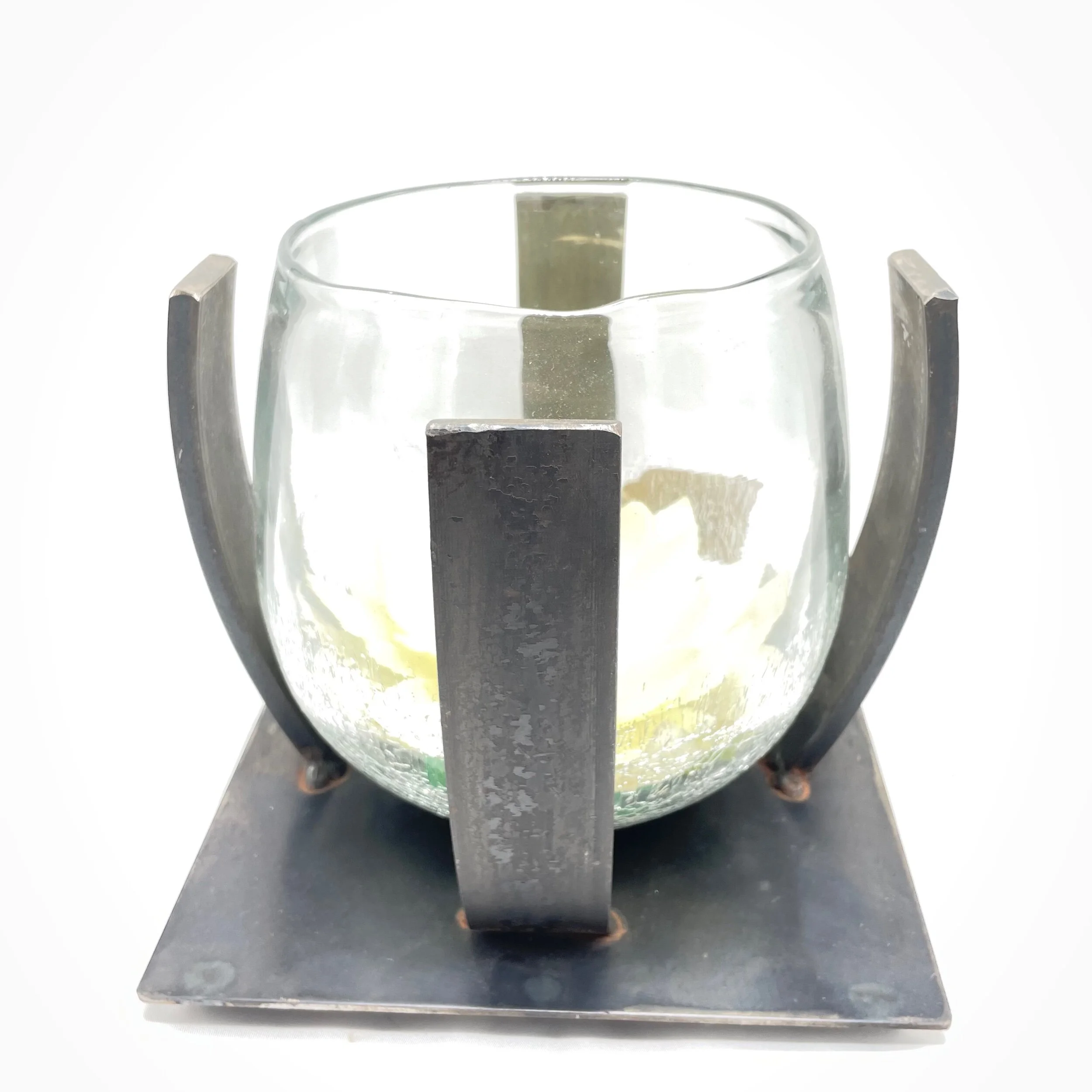 279D8D43-1F85-47B9-A529-93E0DDA523A2