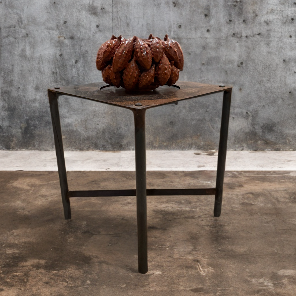 Beistelltisch Industriestahl, Beistelltisch Patina, Industrieller Beistelltisch, Coffeetable Metall, Metallunikat Tisch, Beistelltisch 40x40, H. Erlenbach Design, Rostpatina Tisch..png