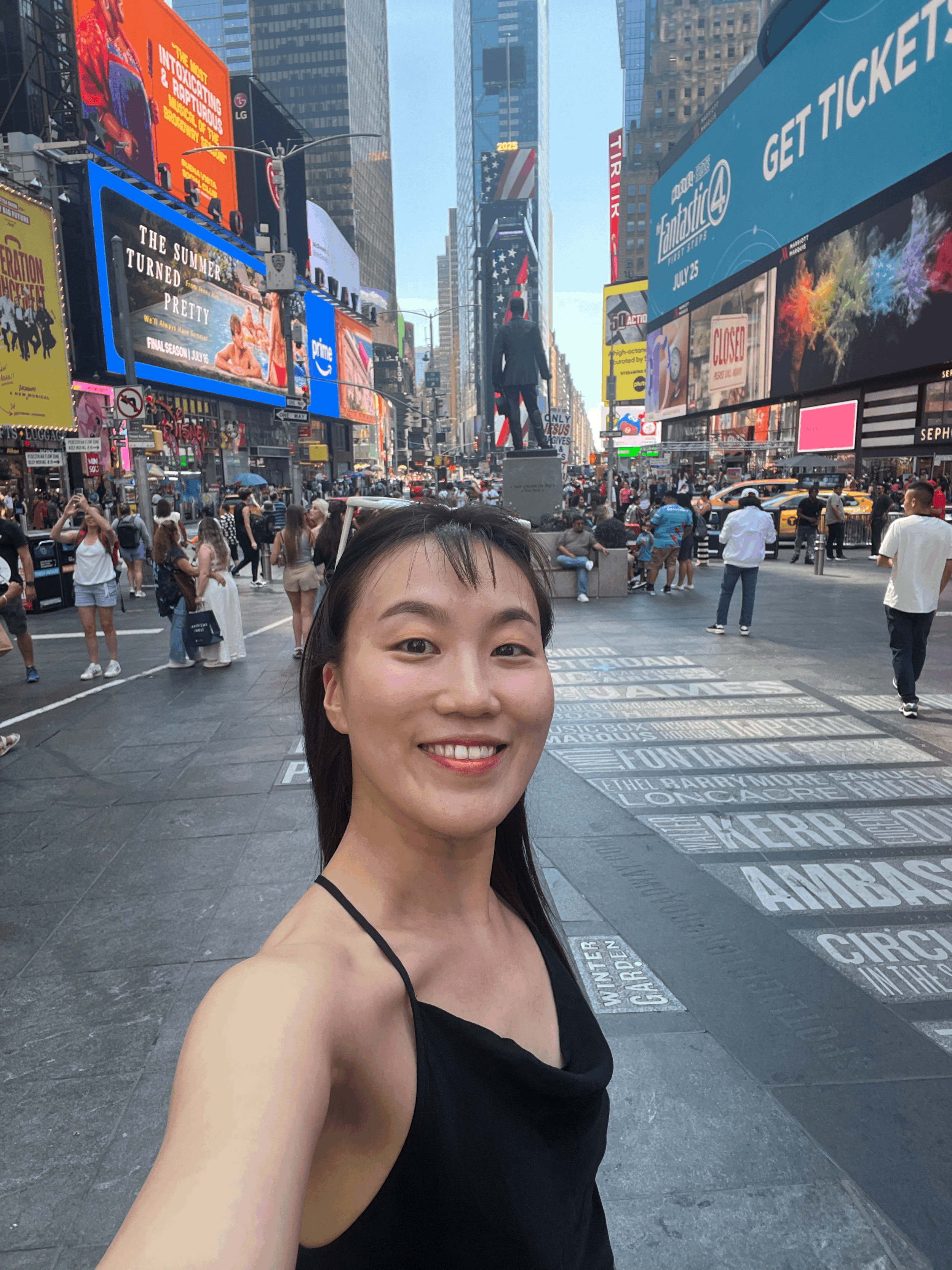 Eunji is Back in NYC! 🗽