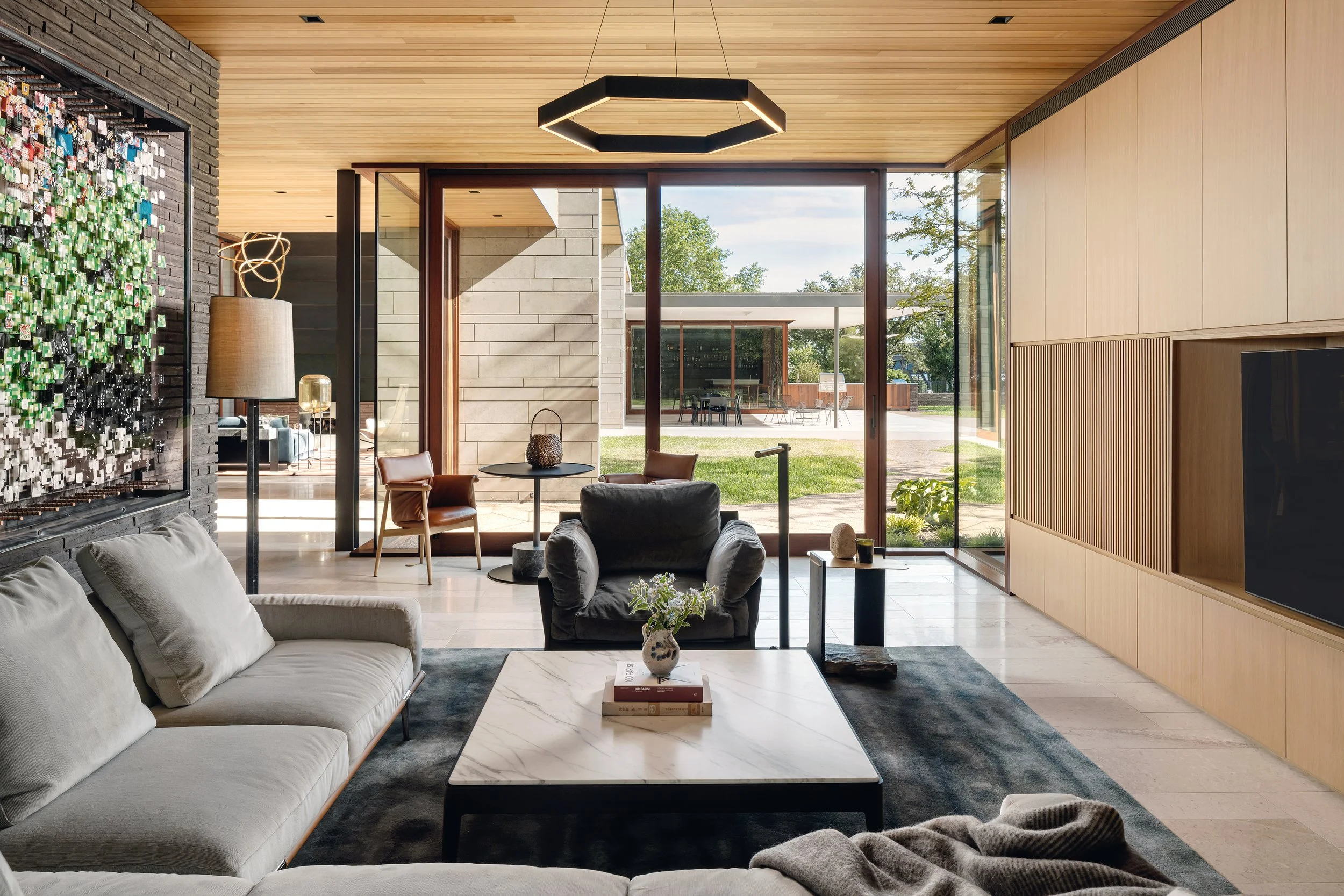 Water's Edge Den2.jpg