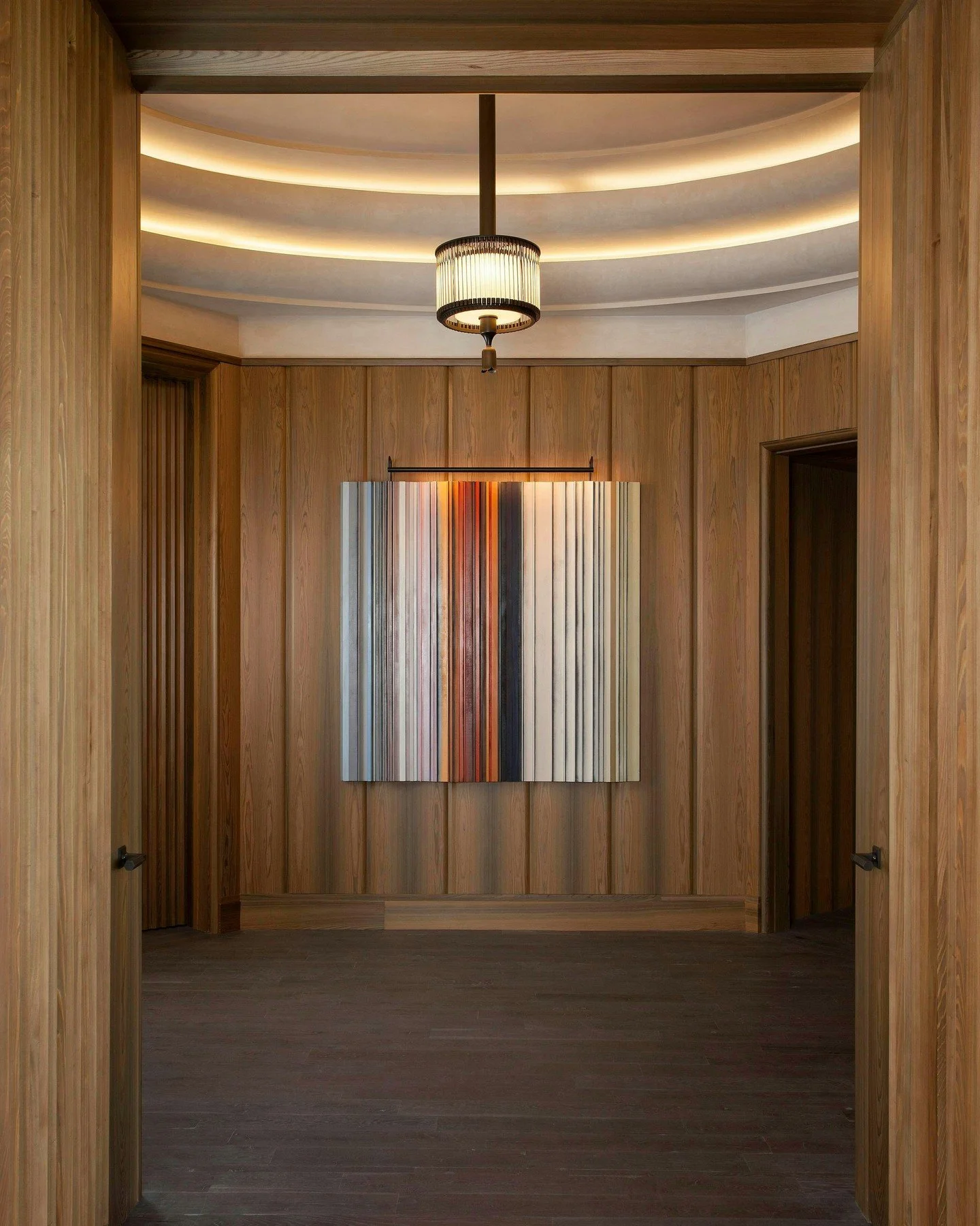 Art is where a room drops the act. These two say everything we needed Cypress Lounge to say

Architecture: @michaelimberarchitect
Builder: clarkbuilds
Photographer: @ryann_ford

#LuxuryInteriors #ArchitecturalDesign #TenantLounge #CorporateDesign #De