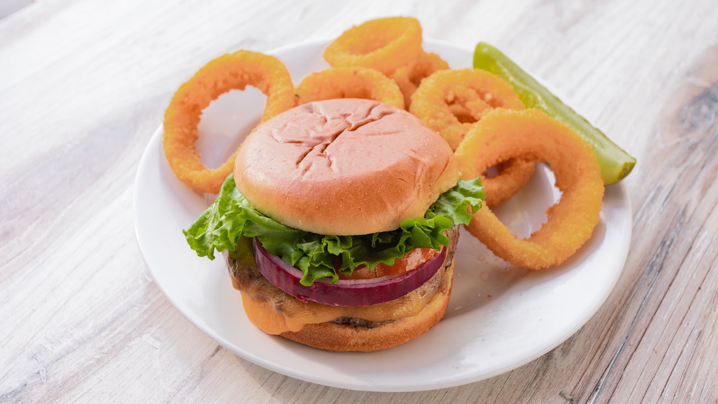 Classic Burger.jpeg