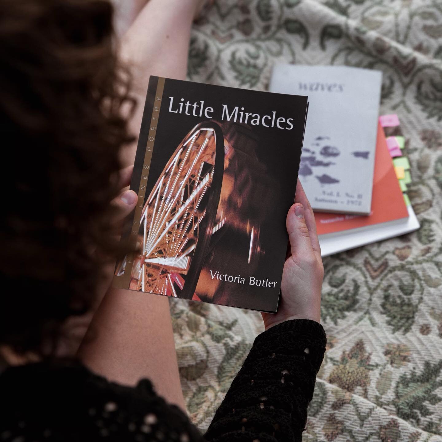 🤩IT&rsquo;S HERE 🤩

I&rsquo;m so excited to be able to share the cover for Little Miracles! I received my shipment of them on Monday and opening the box felt surreal. It&rsquo;s not ever day you get to hold your life long dream in your hands. The c
