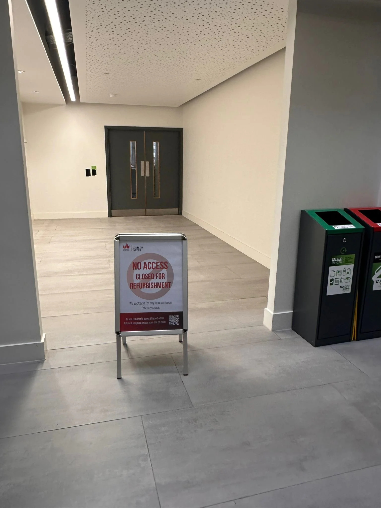 University of Bedfordshire 'no access closed for refubishment' sign. 