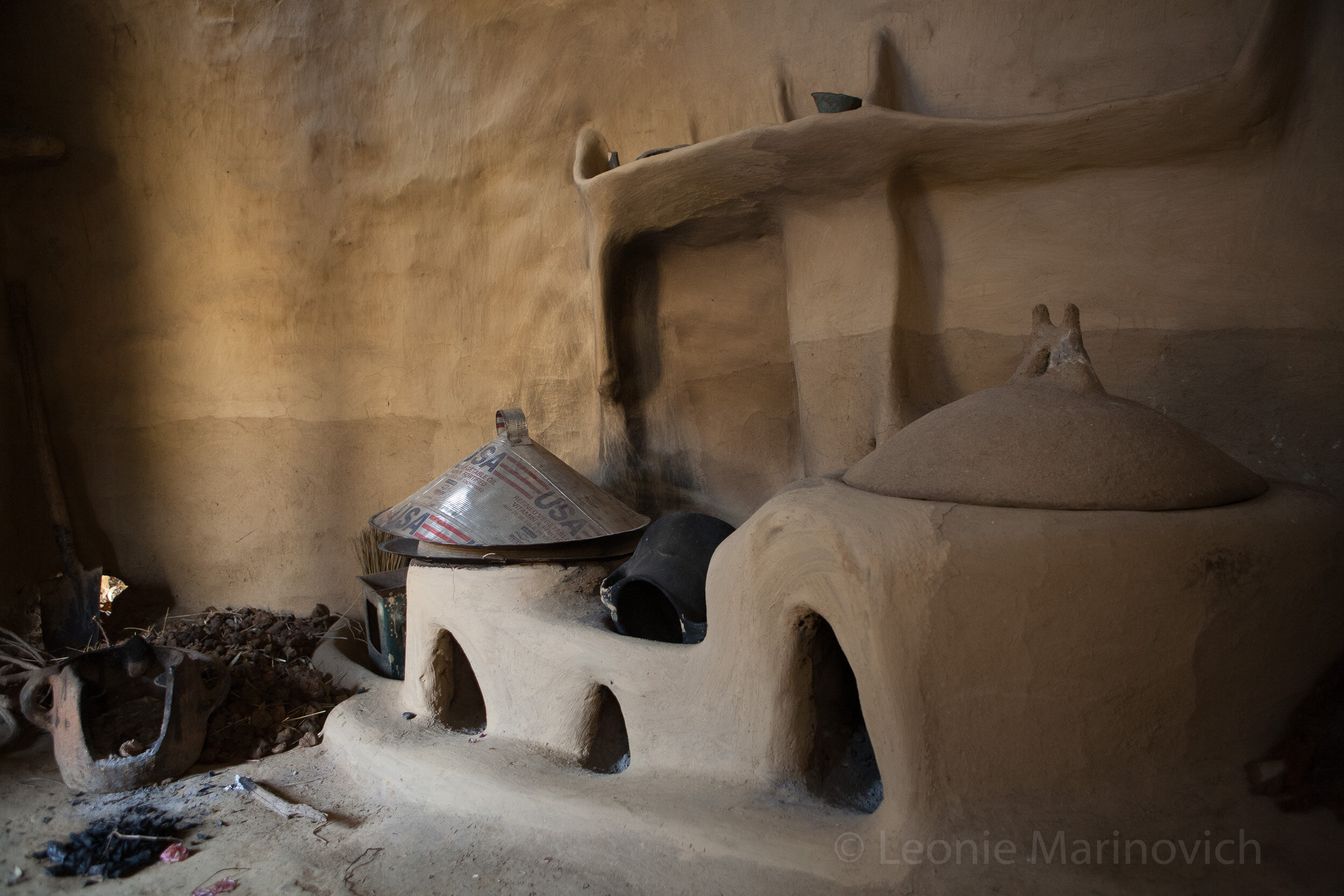  April 2010, The village of Gerealita Mallintan in Wukro Woreda, Tigray, Ethiopia. Interior detail of a Tigrinyan homestead with an "injera" teff bread, oven. 