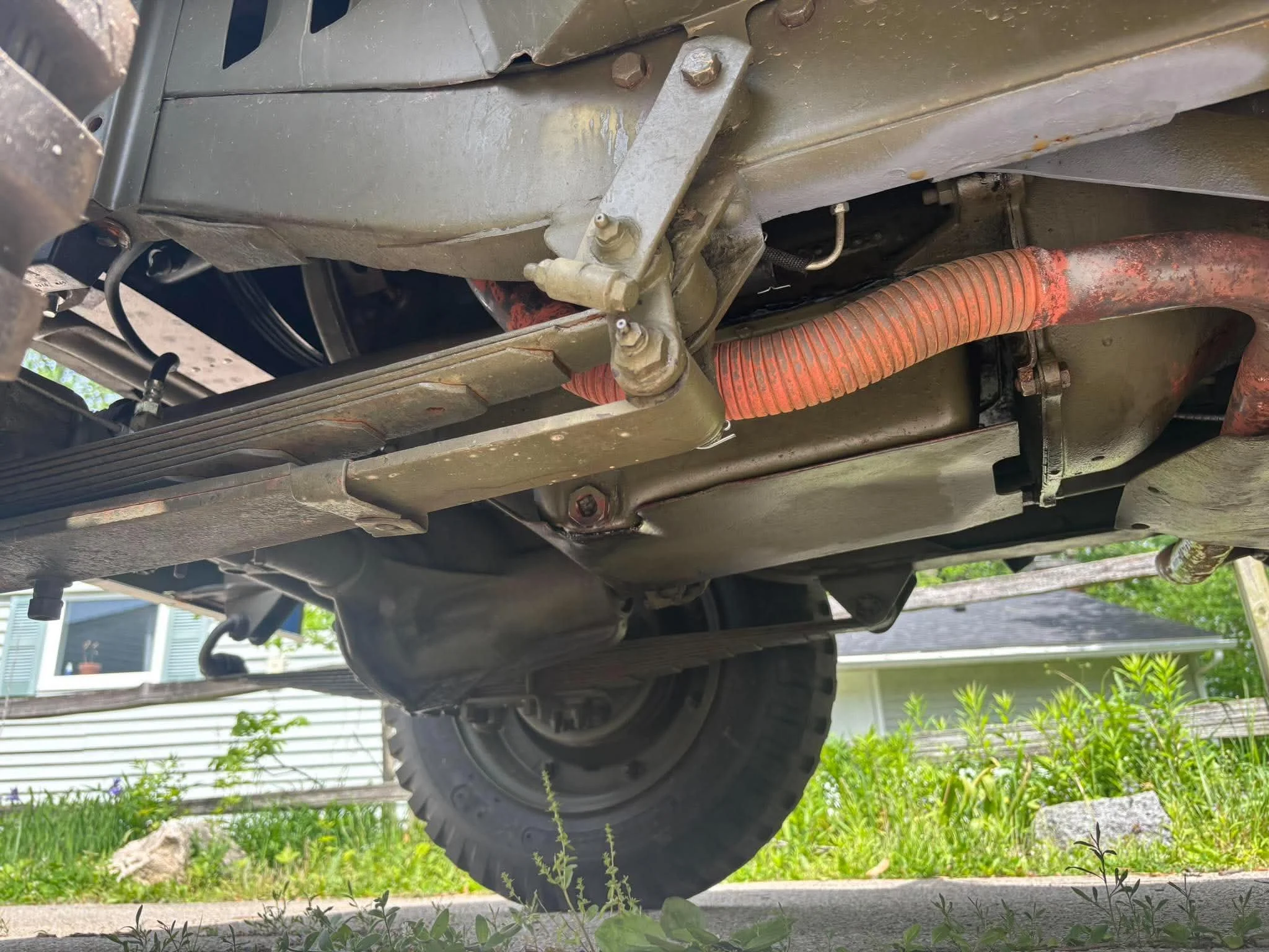 Undercarriage.jpg