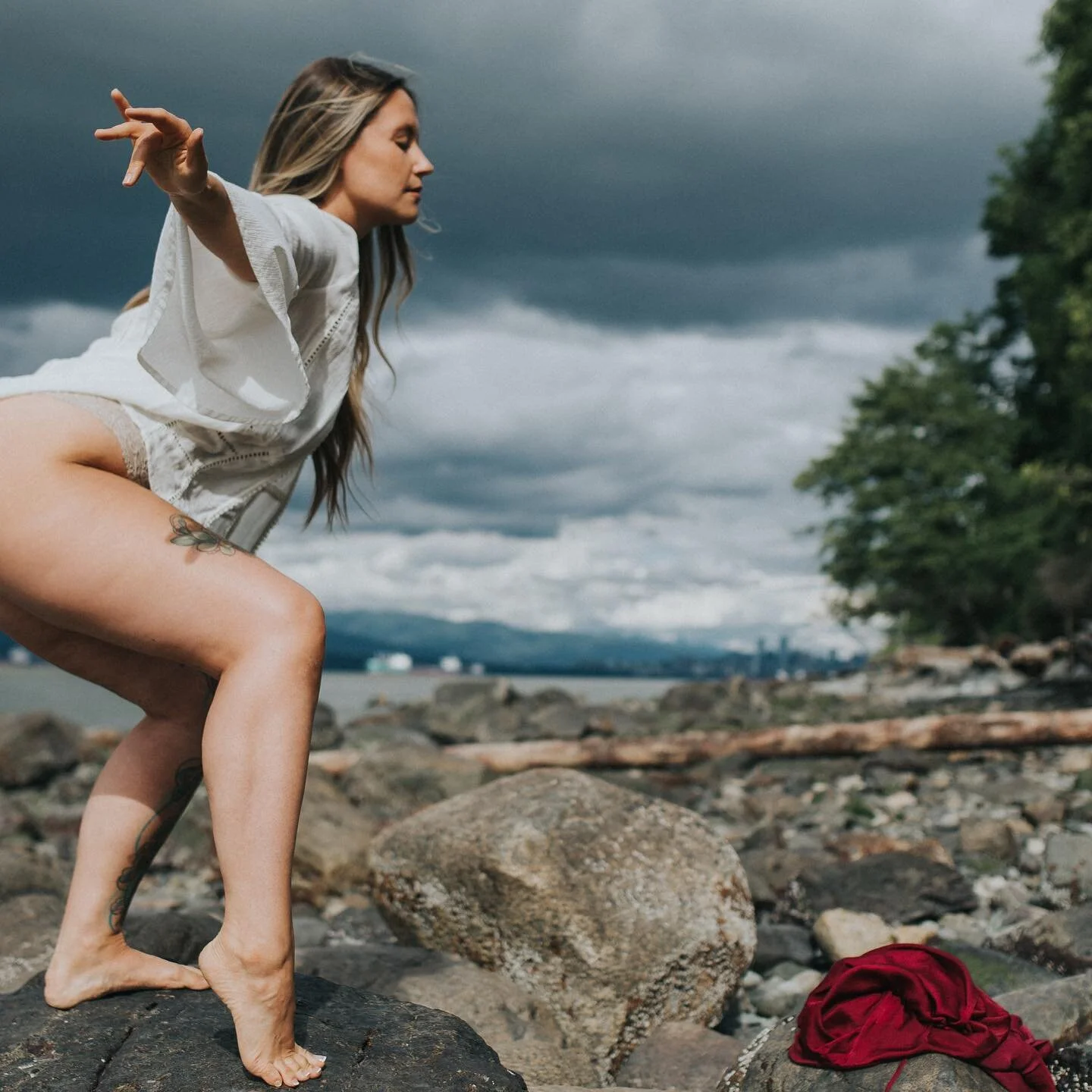 𝐖𝐞 𝐚𝐫𝐞 𝐫𝐞-𝐰𝐢𝐥𝐝𝐢𝐧𝐠 𝐭𝐡𝐞 𝐰𝐨𝐦𝐛.
Breaking the silence.
Remembering the feminine mysteries.
Calling ourselves back to our blood, our bones, our wildness.

Our voices are loud.
The wisdom of our wombs surpasses all logic, all data, all 