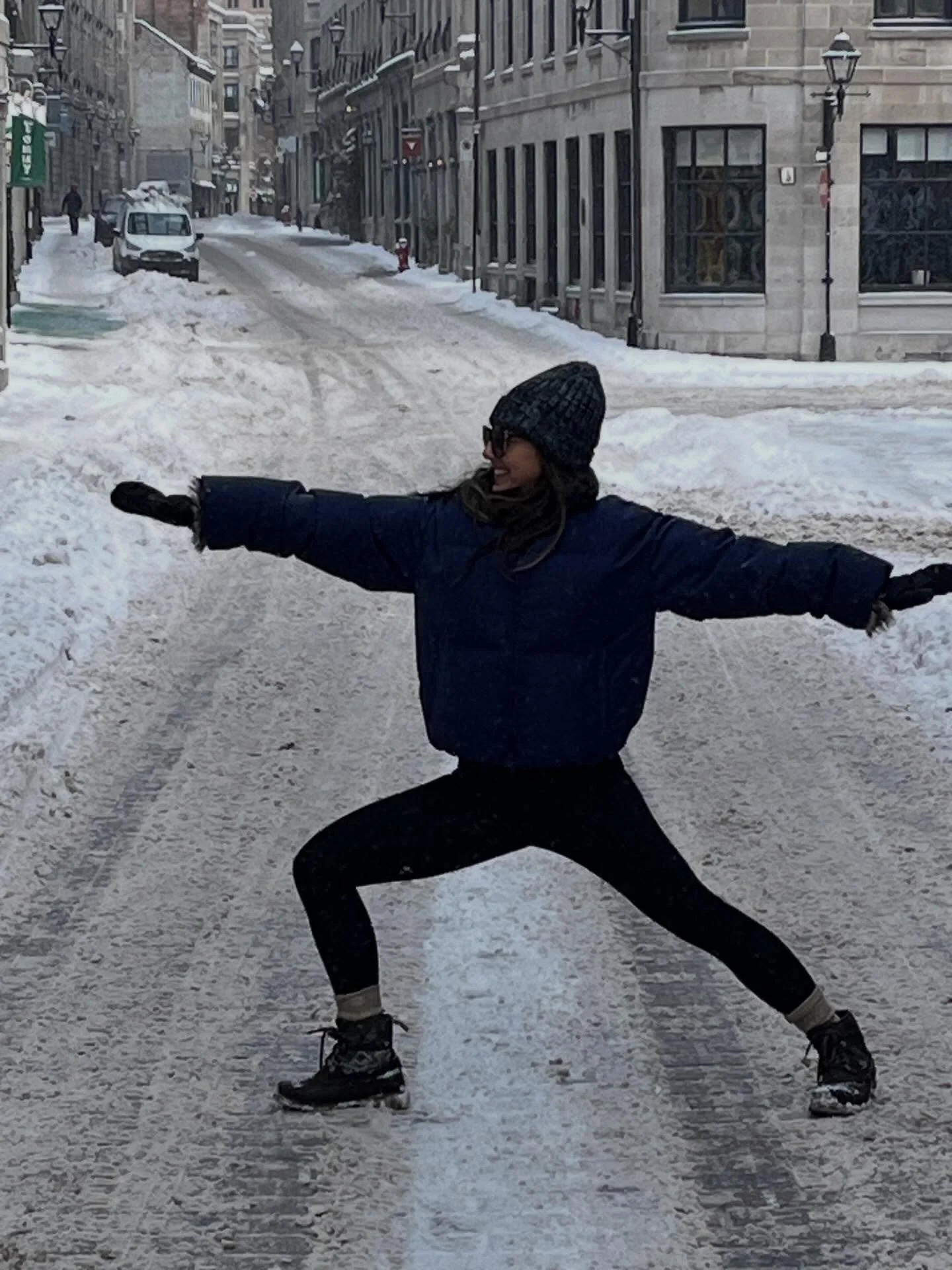 🟡 grow where you&rsquo;re planted, yoga wherever you land. #yogatraveler #terraptwellness #terrayoga #musicheals @jdutchermusic