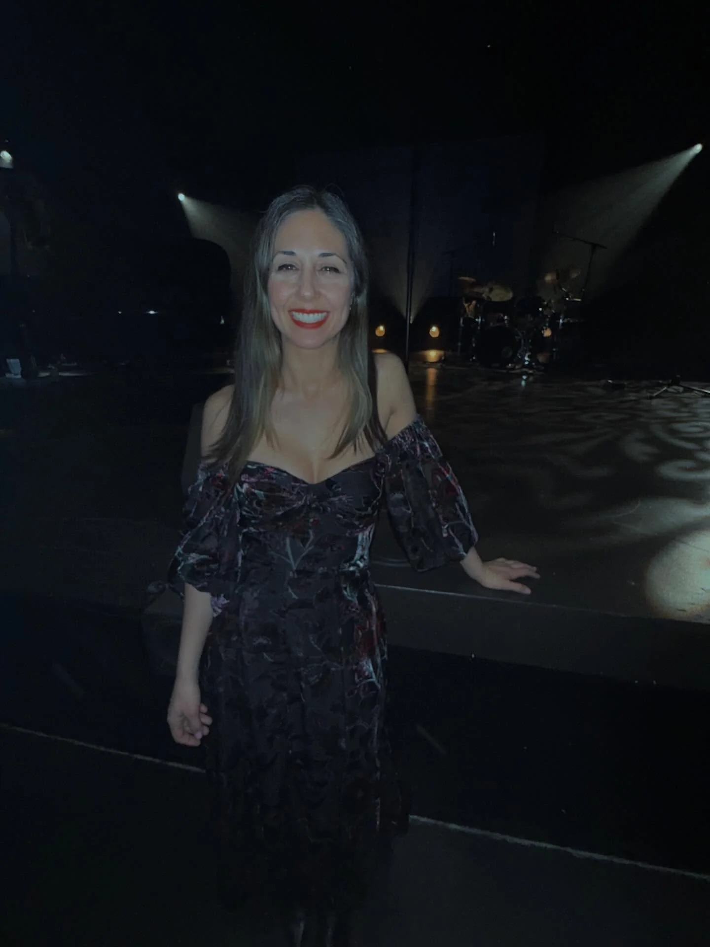 🟡🫶🏽 Woliwon @jdutchermusic for a special evening living out a dream: an evening of music and meeting a personal hero, a bright light shining from the inside out. we need more in the world like you, spreading love, speaking truth to power and shari