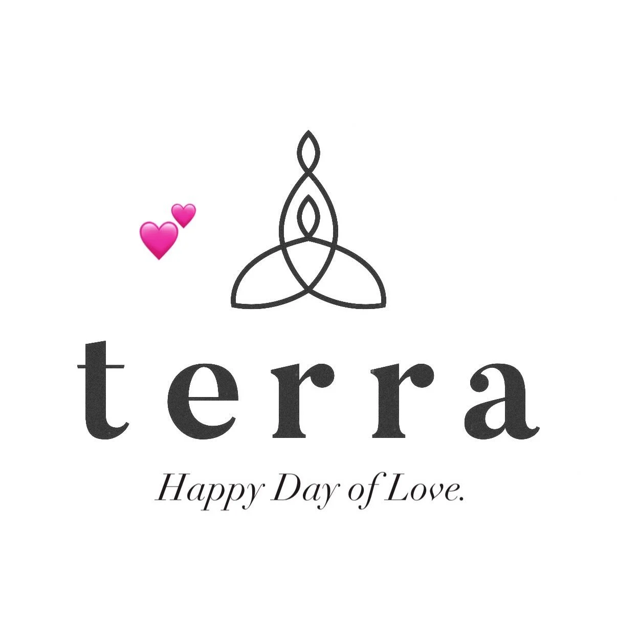🟡loveisallloveislove. loveisloveisloveislove. what is one thing you 💕 about yourself? share below. I love how I keep my heart open, and I love the way I can hold space for others when they need it. #terrayoga #loveyou #lovepeople #hudsonvalleyny #v