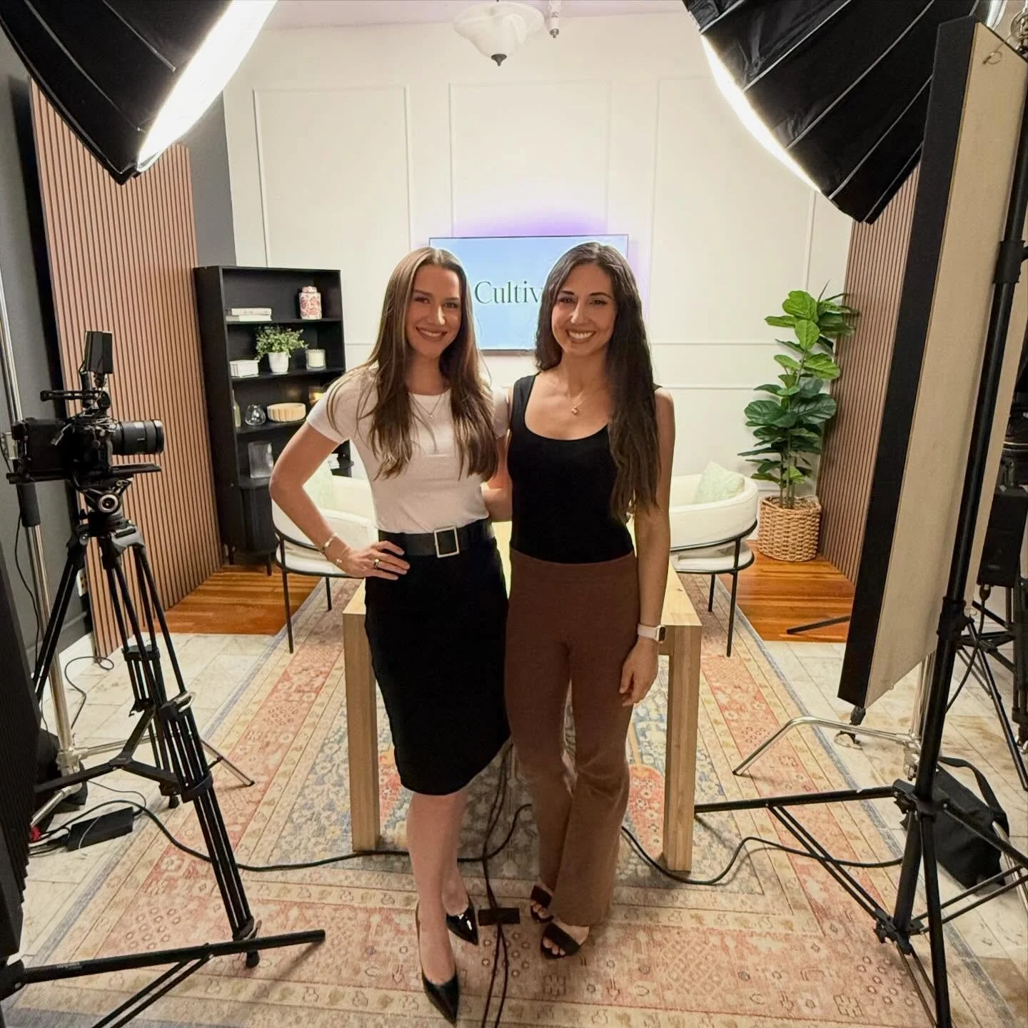 🟡Grateful for some of the exciting things that happened in 2025 and stoked for what&rsquo;s to come. One of the absolute highlights was definitely being on the @cultivatecny podcast, speaking about my passion for yoga in clinical practice, pelvic he