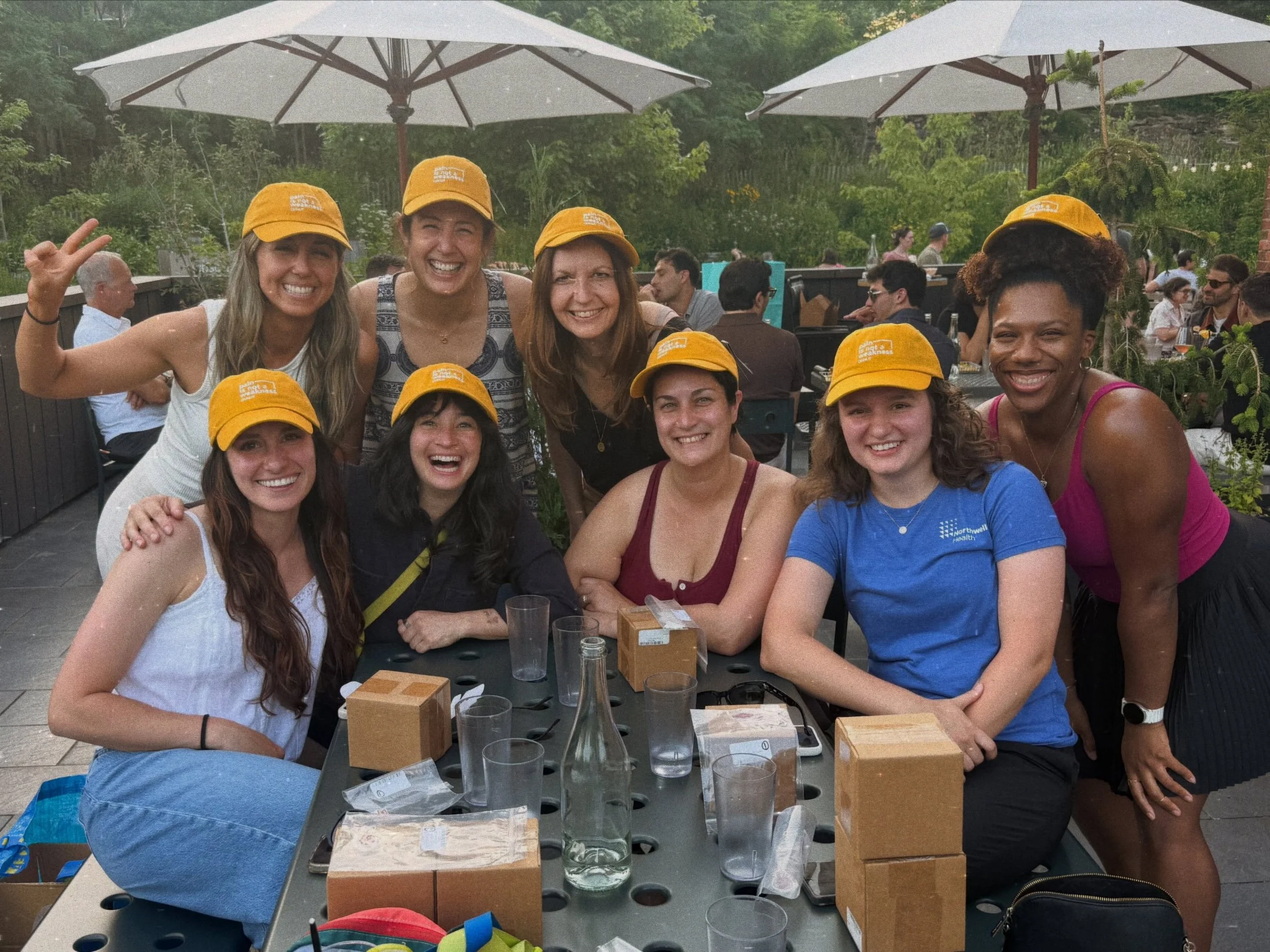 🌕about Friday!! 🫶🏽 On this warm evening, Pelvic floor Physios gathered at the @hudsonvalleybrewery to discuss
✅treatment approaches
✅home programs
✅modalities?
✅assessment and evaluation
✅tools to help support patients
❤️we were gloriously joined 