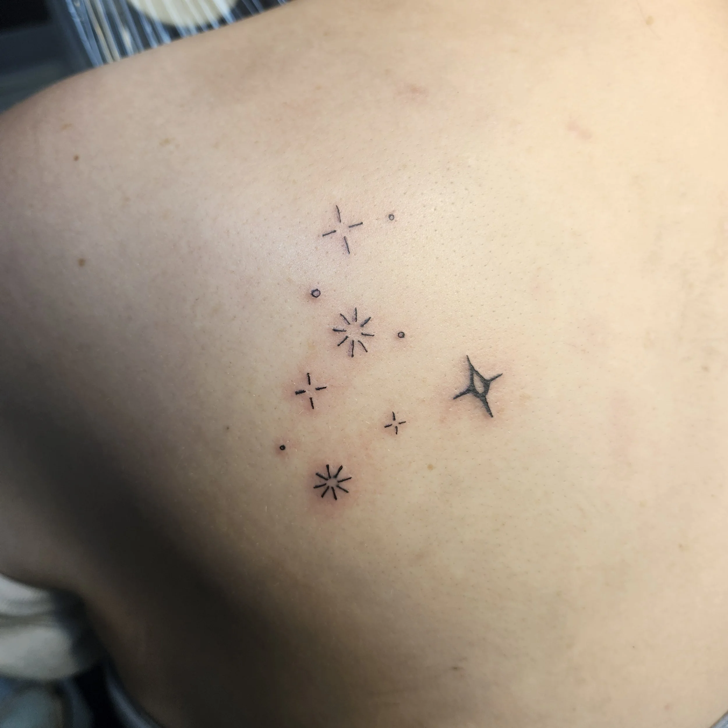 AT Kelly sparkles shoulder.jpg