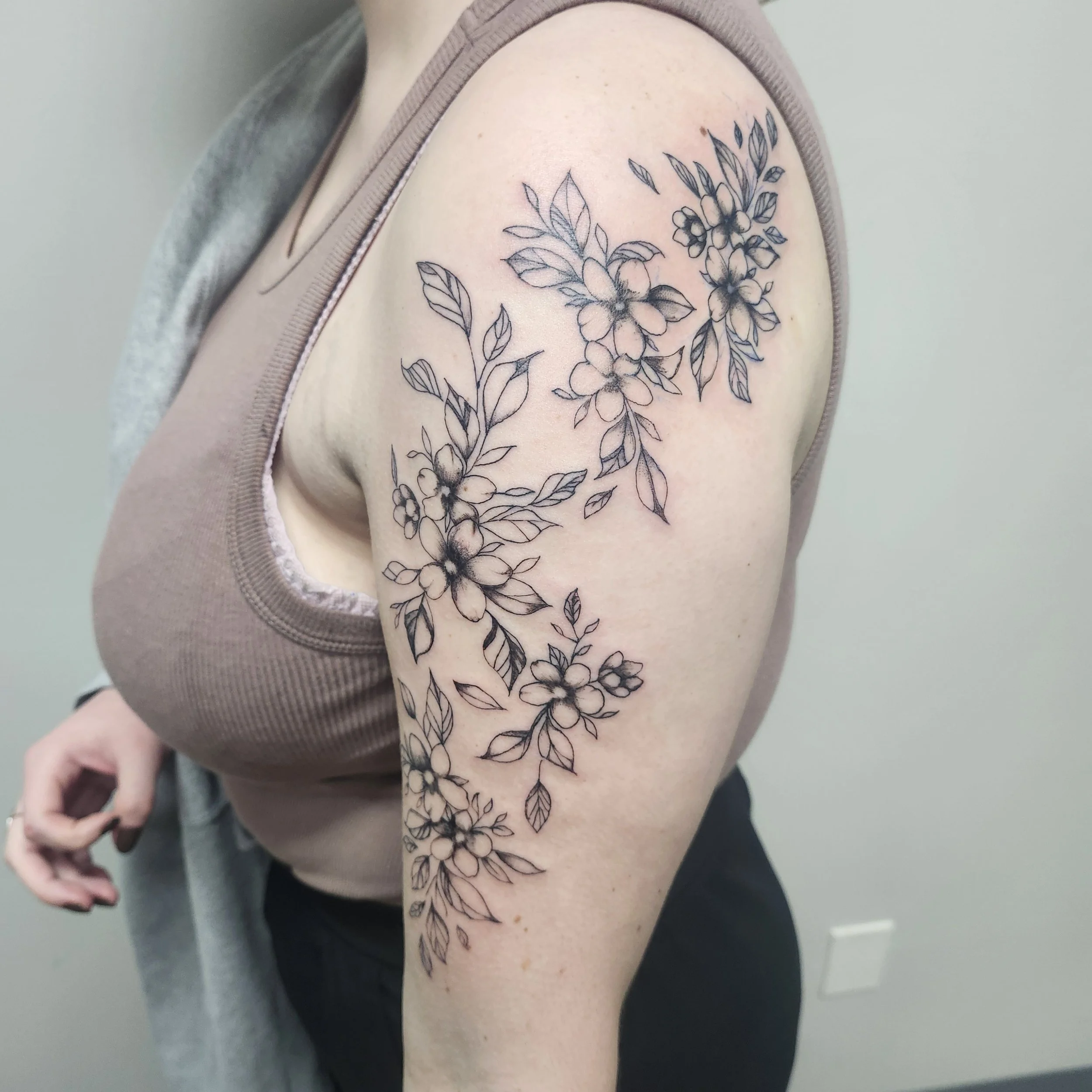 AT Signe flower tattoo 2.jpg