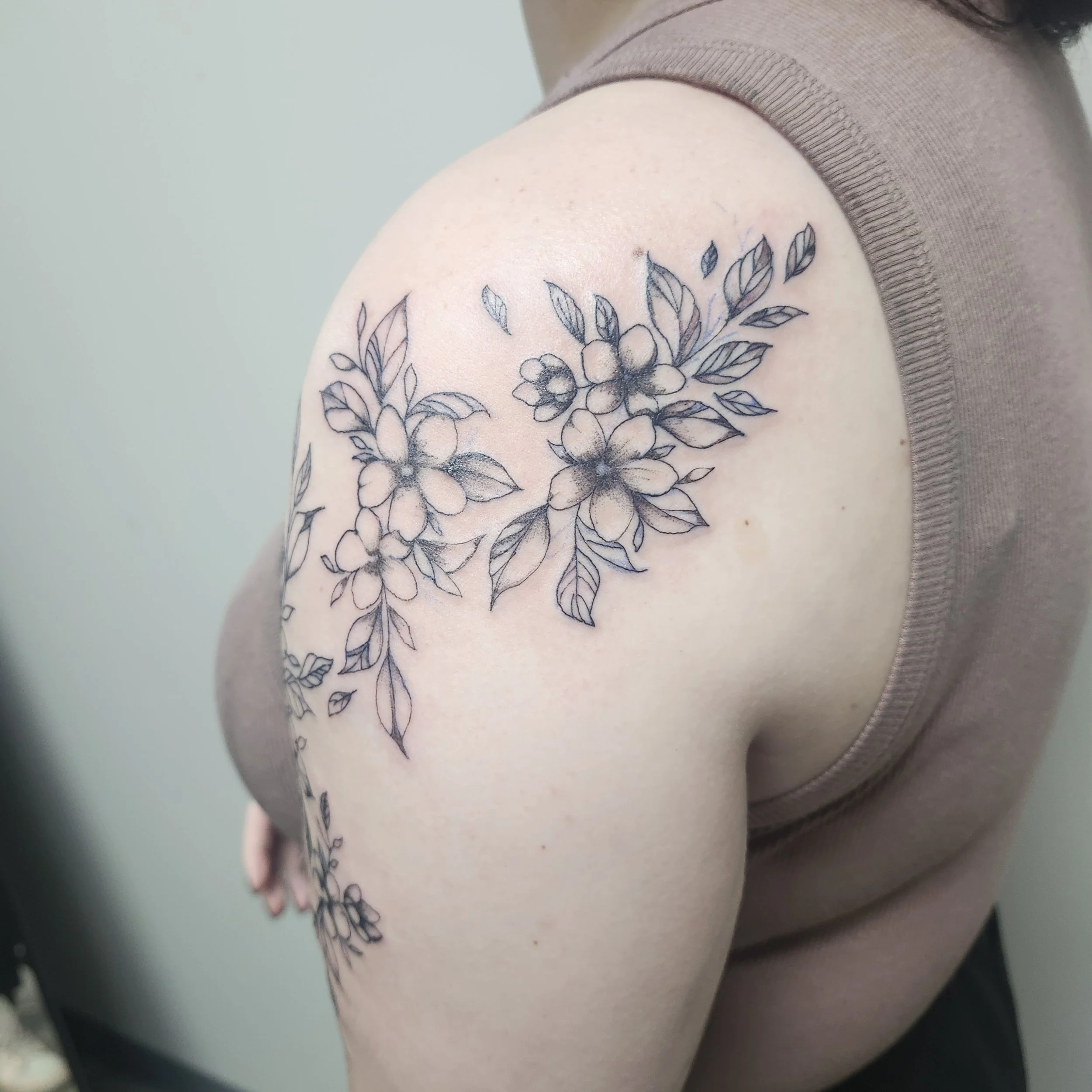 AT Signe flower tattoo 3.jpg