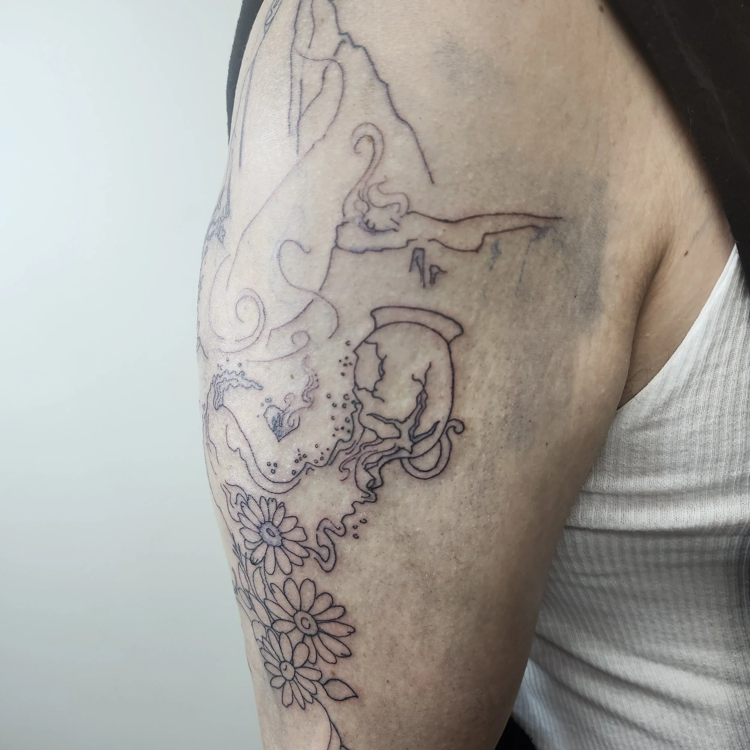AT jacob sleeve right arm pic 1.jpg