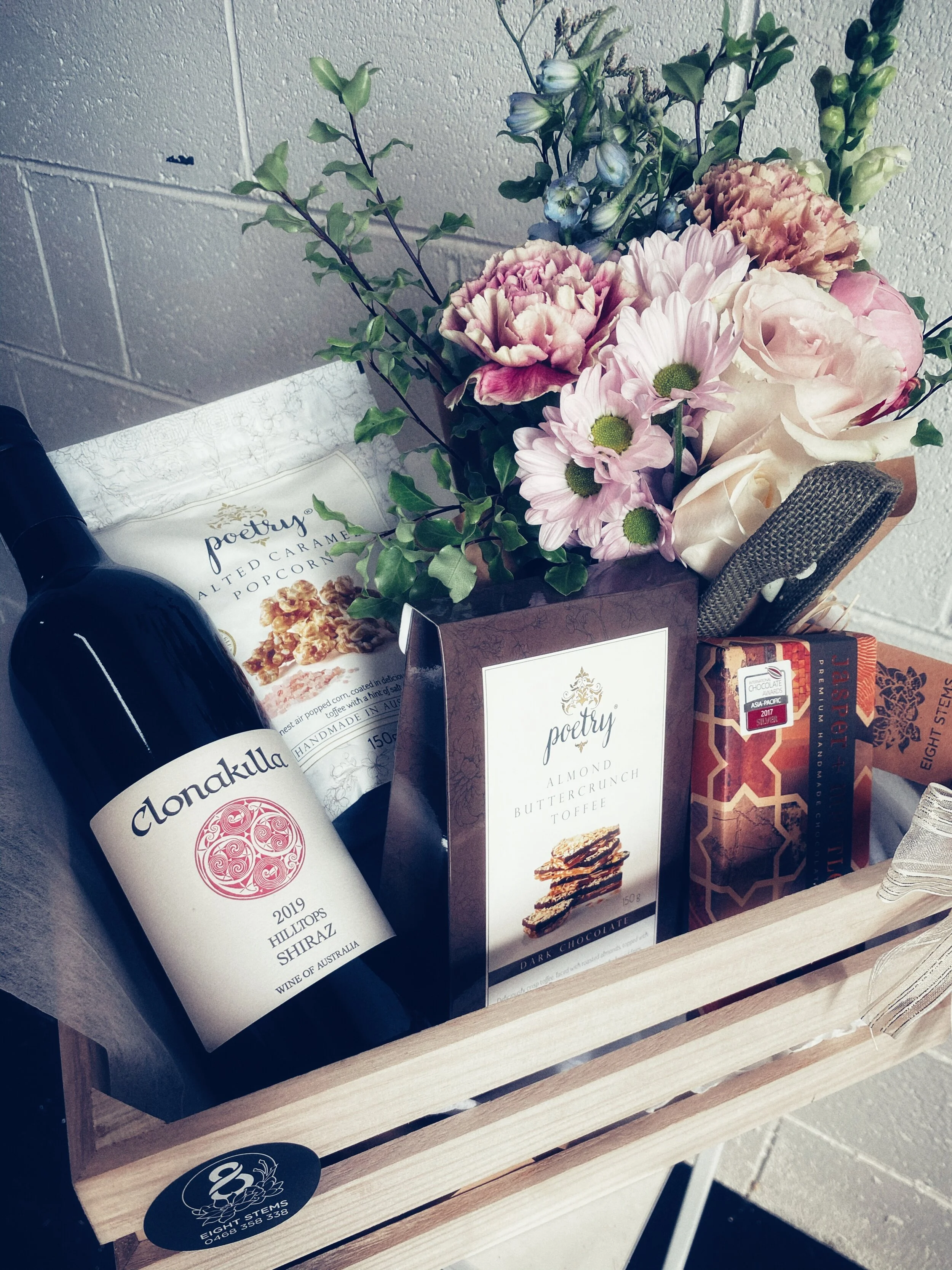 Eight Stems Florist Sweet Delight Hamper 2.jpeg