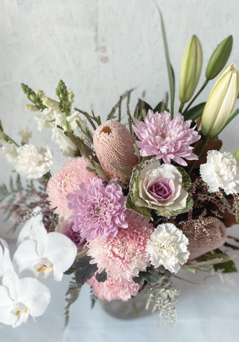 Canberra Florist Flowers Bouquet Same Day Flower Delivery Eight Stems