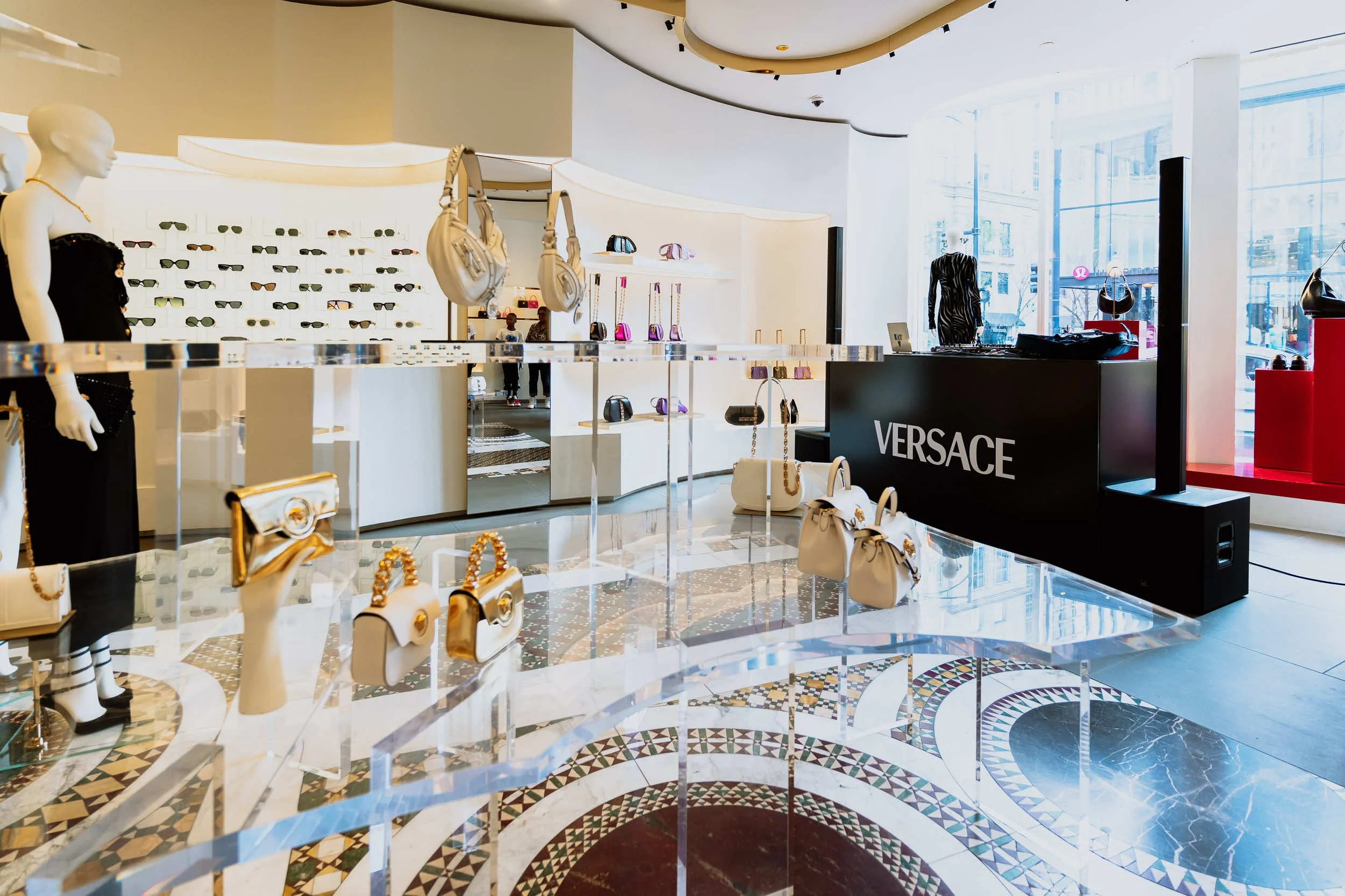 Chicago_Branded Event_Photography_20230414_Versace Shopping Event - 014.jpg
