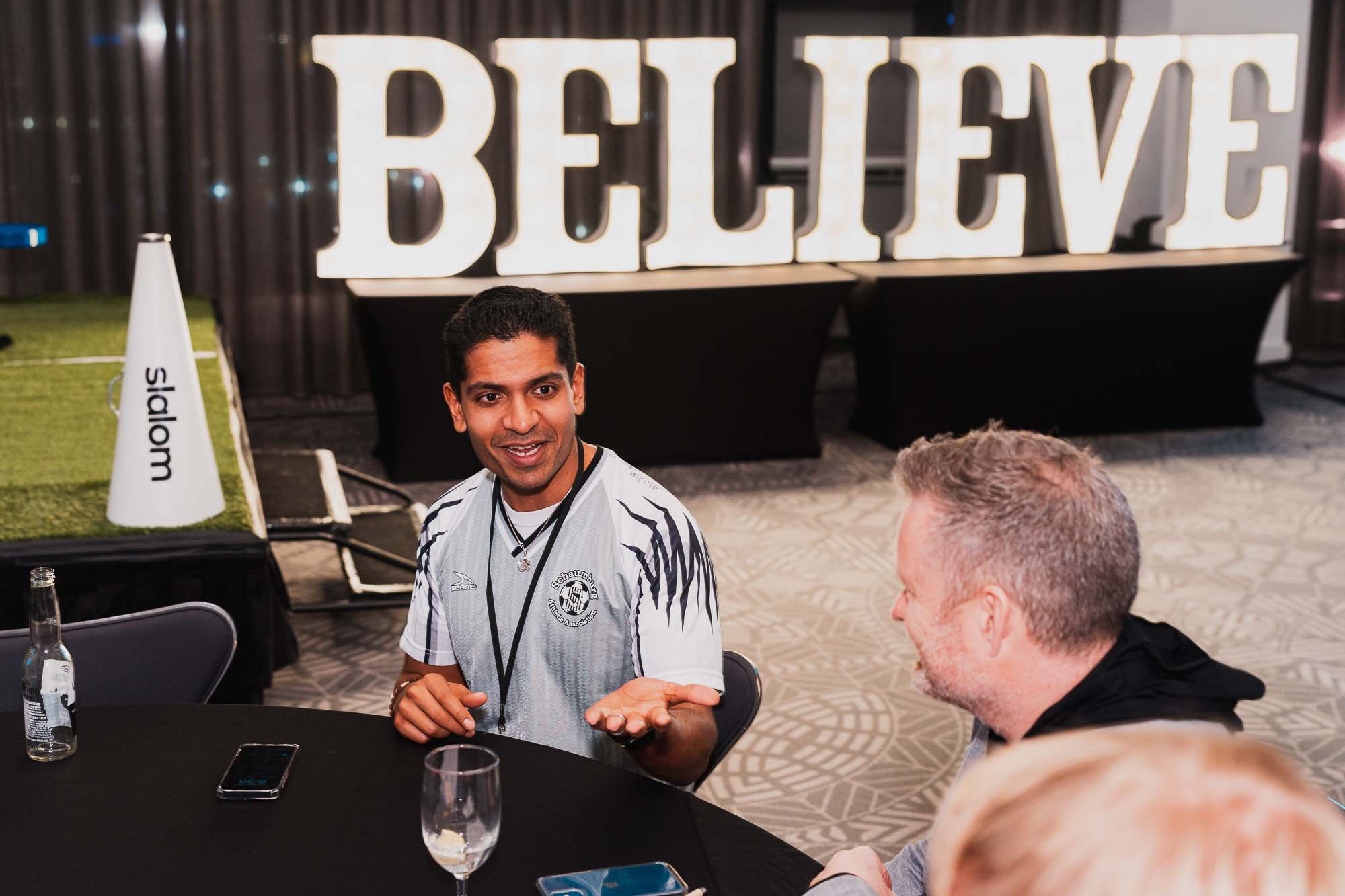 Chicago Corporate Event Photography-Slalom H1 Chicago Event @ Radisson Blu Aqua-113.jpg