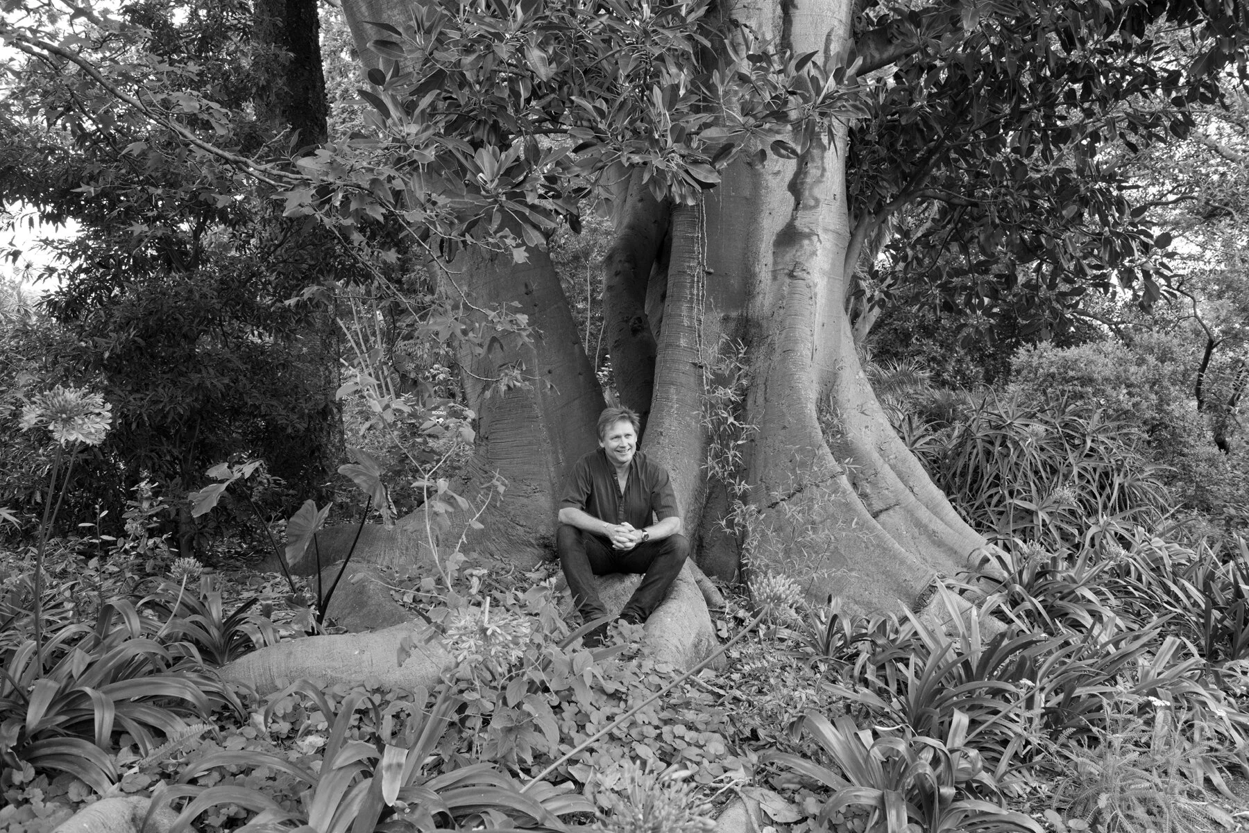 Simon-Dalton 3 bw lowres.jpg