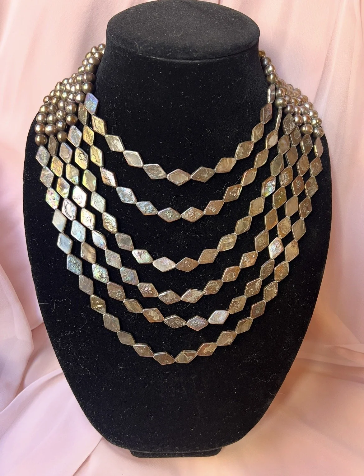 6 strings cultured pearl laser treated bored necklace