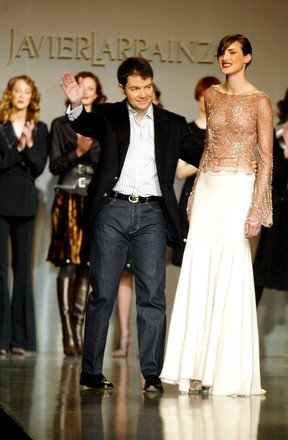 cibeles-fashion-week-2002-this-pictured-designer-440nw-14404661f.jpg