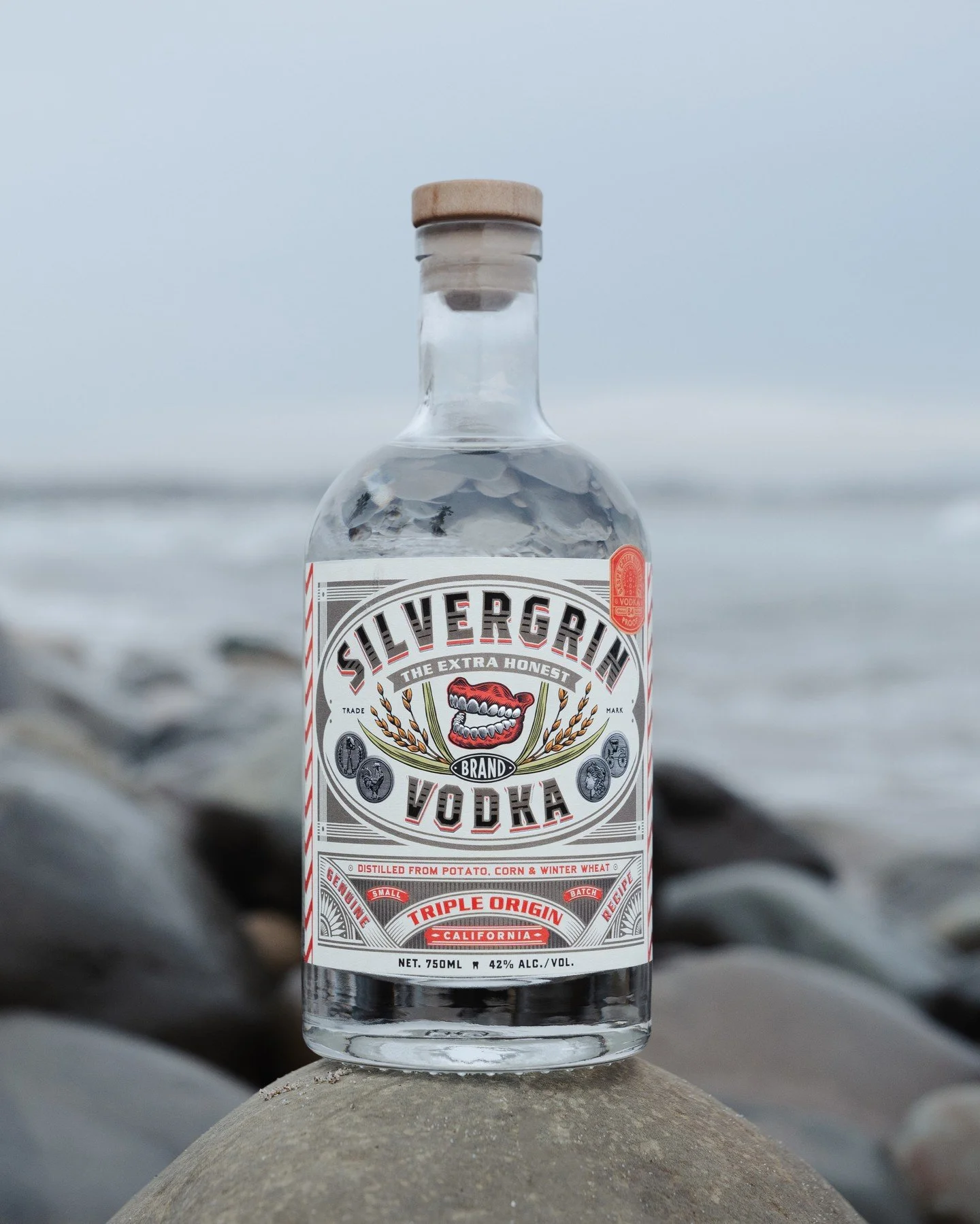 Happy National Vodka Day! And a special salute to the hardworking farmers behind this amazing and truly agrarian spirit! 🌾🍸