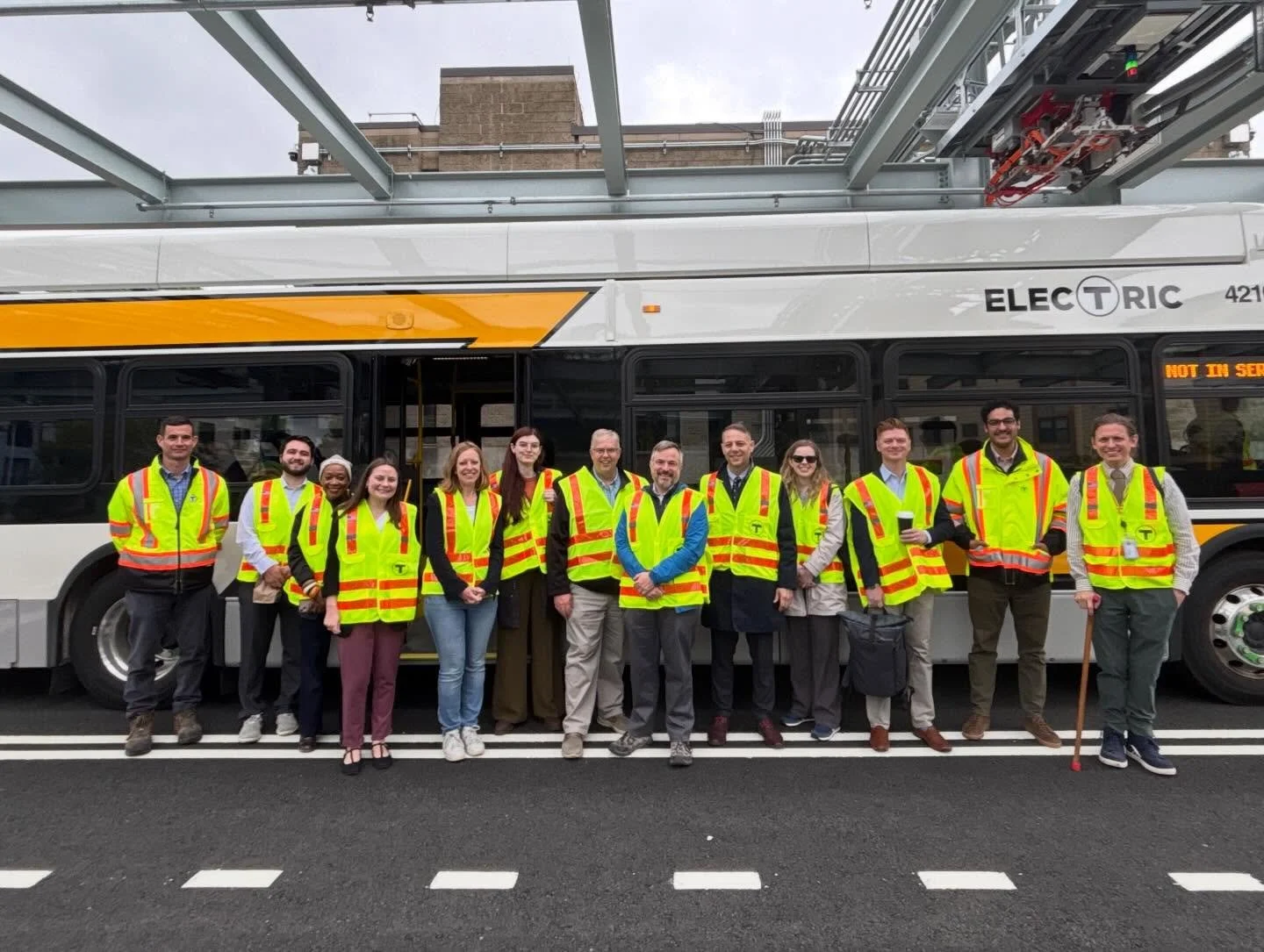 I was glad to host fellow House members of the Transportation Committee in North Cambridge yesterday to take a look at the @thembta&rsquo;s conversion of the old Mass Ave Trolley Barn to service battery electric buses. This has been a long awaited pr