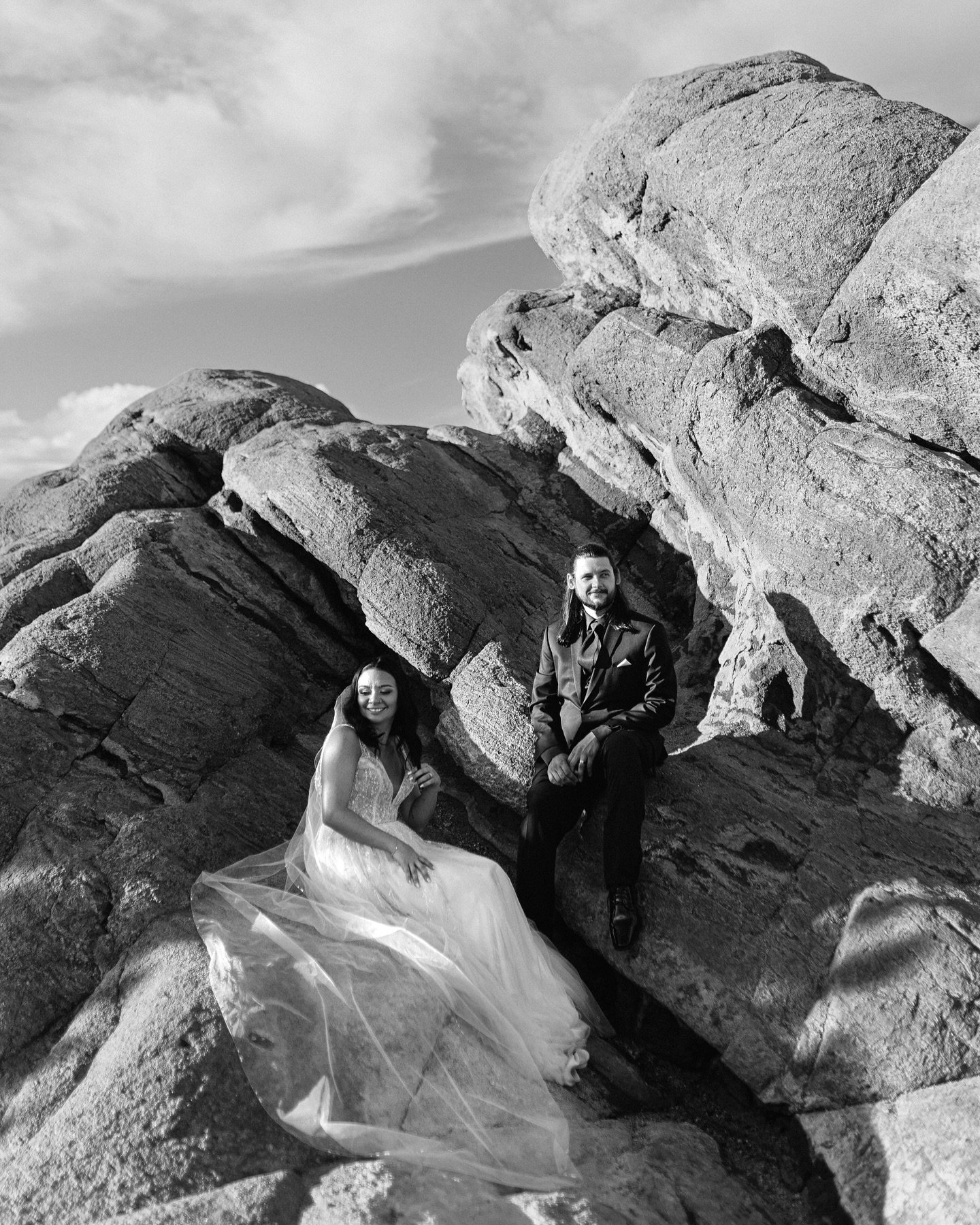 Rachel &amp; Colton x Garden of the Gods 💫
-
-
-
-
-
-
-
-
-
-
-
-
-
-
-
-
#film #super8 #vintagewedding #vintageweddingfilm #retrowedding #retroweddingvideographer #super8videographer #couplesphotographer #weddingphotographer #elopementphotographer