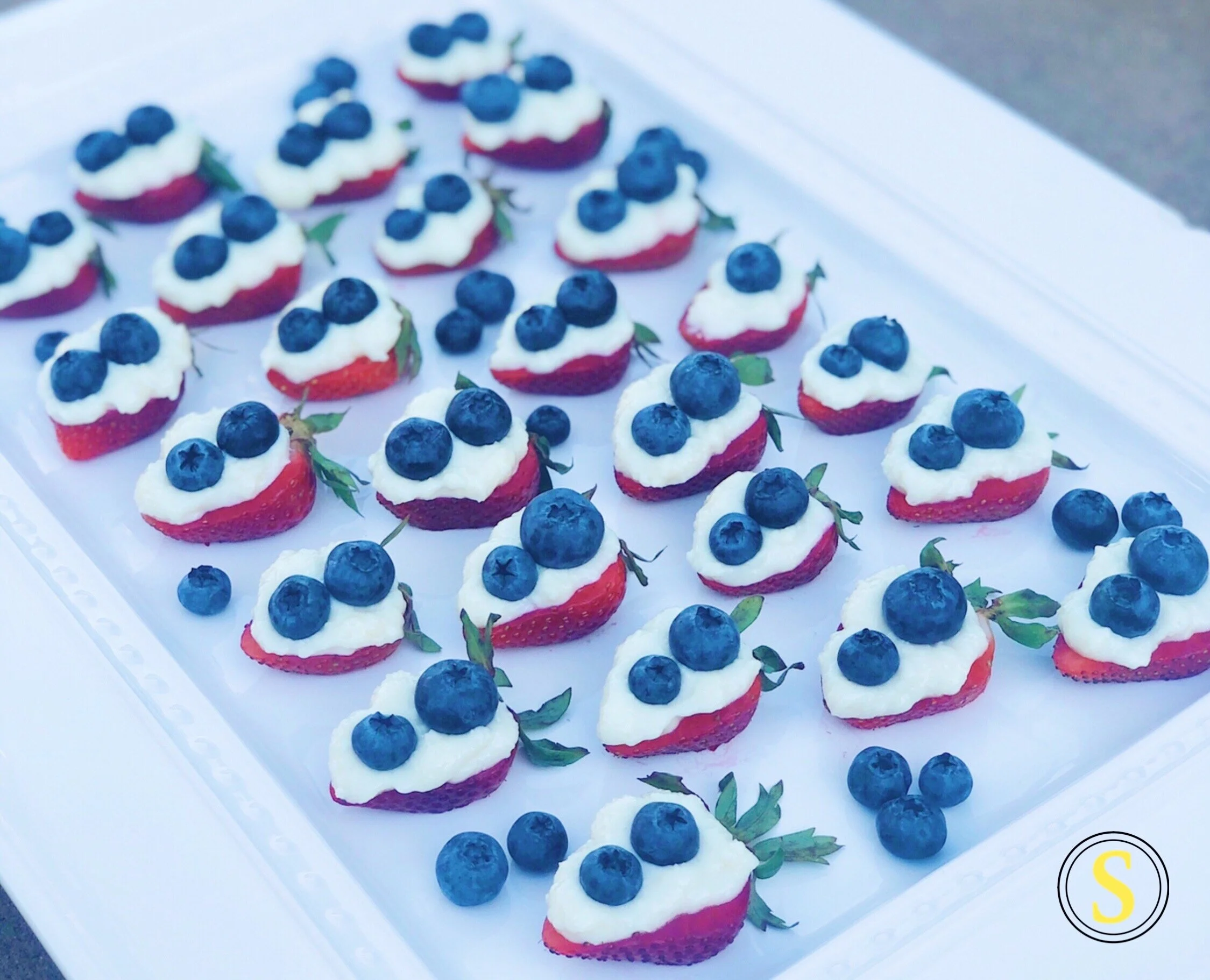 Strawberry Cheesecake Bites