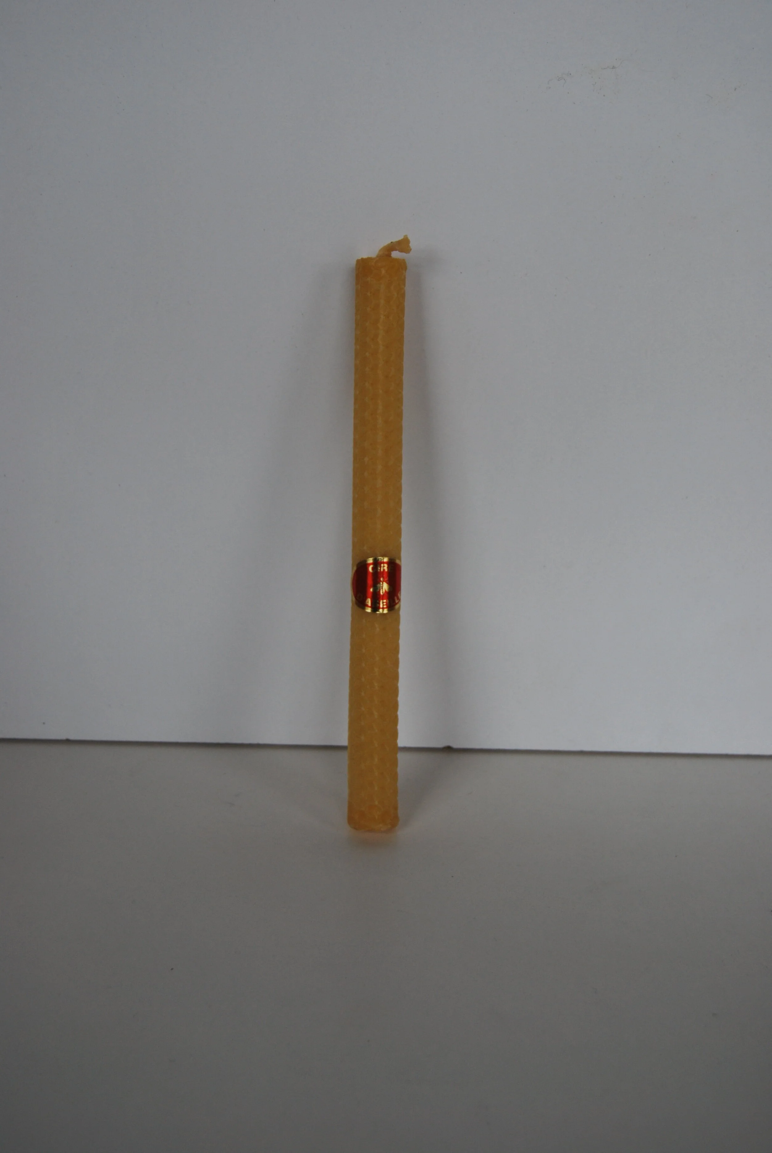 La bougie 100% cire d'abeille diam 1.5cm, hauteur 20.5cm