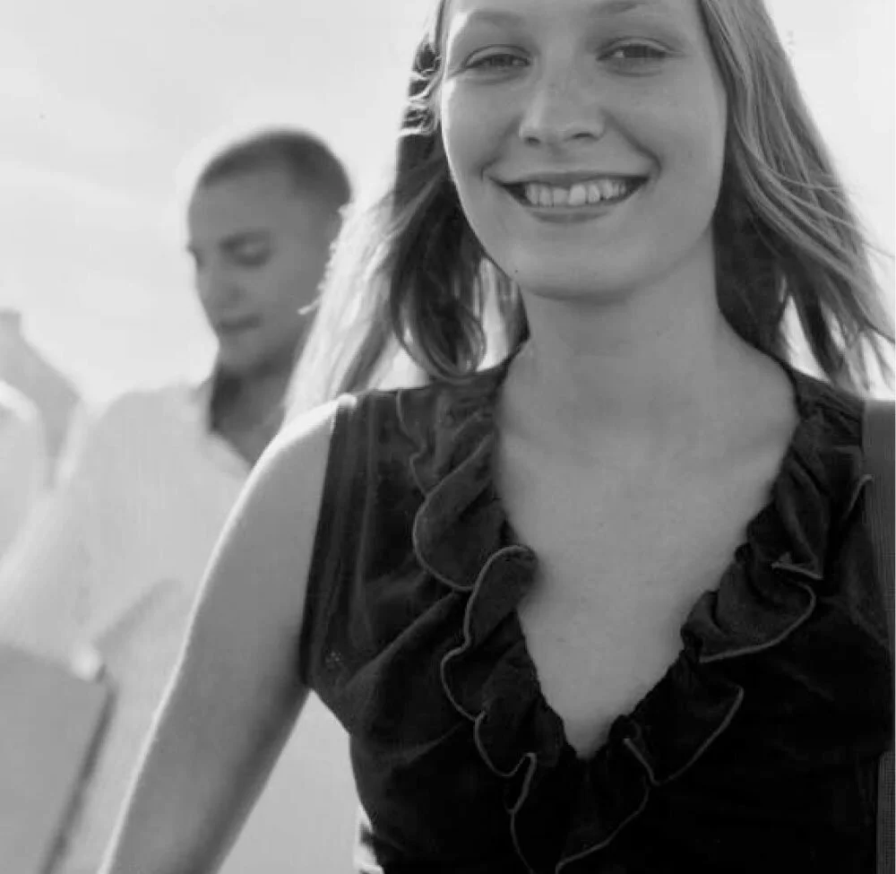 Oriflame-girl-1.jpg