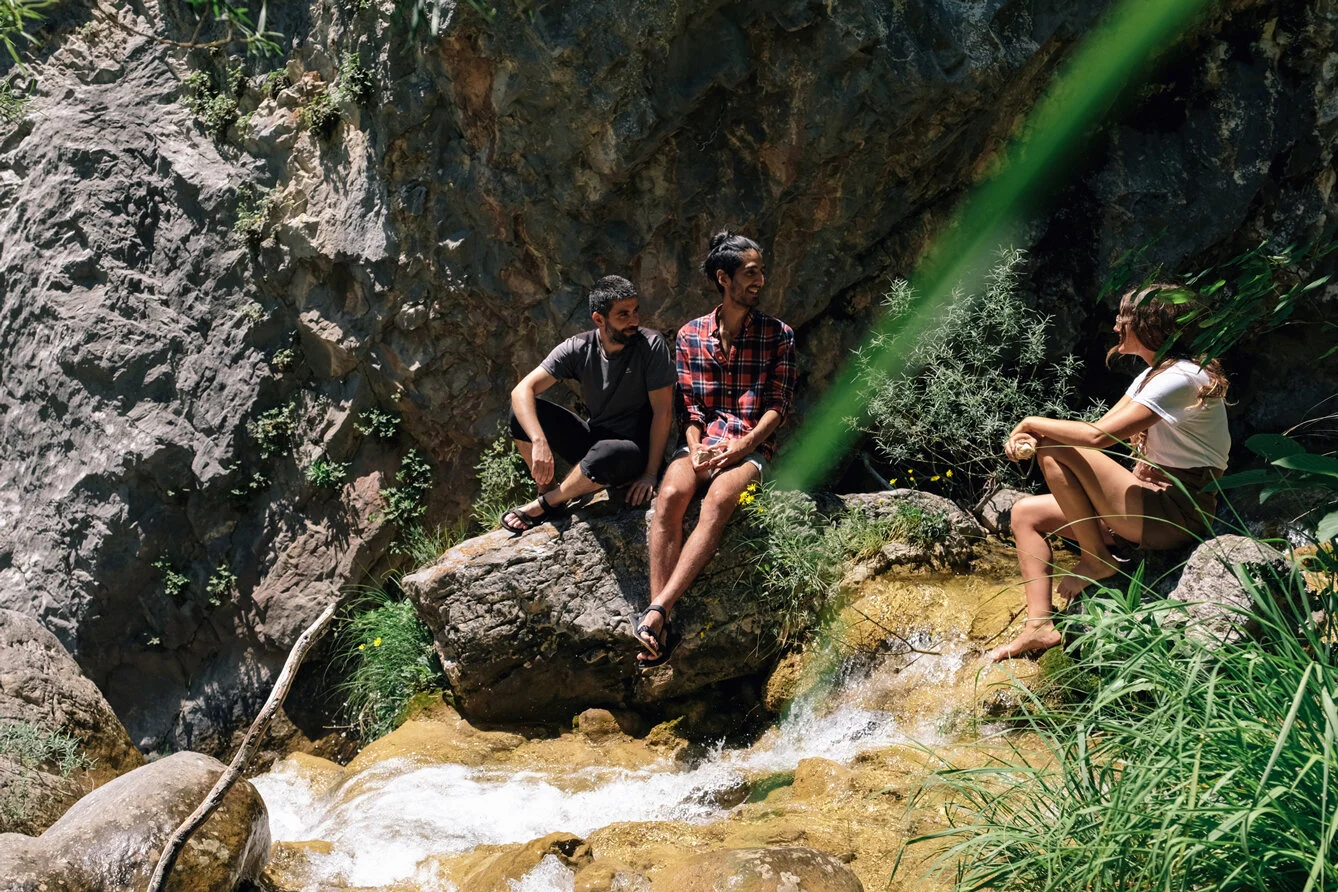 PORT---waterfall-miguel-david-clara.jpg