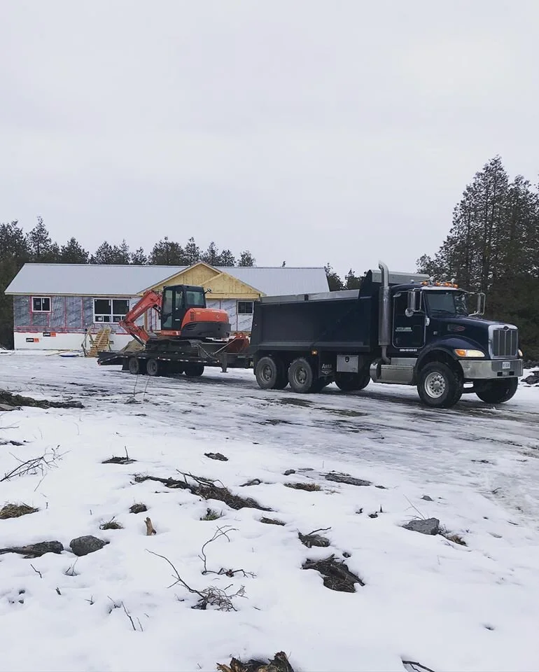 TRUCKING HAULING.jpg