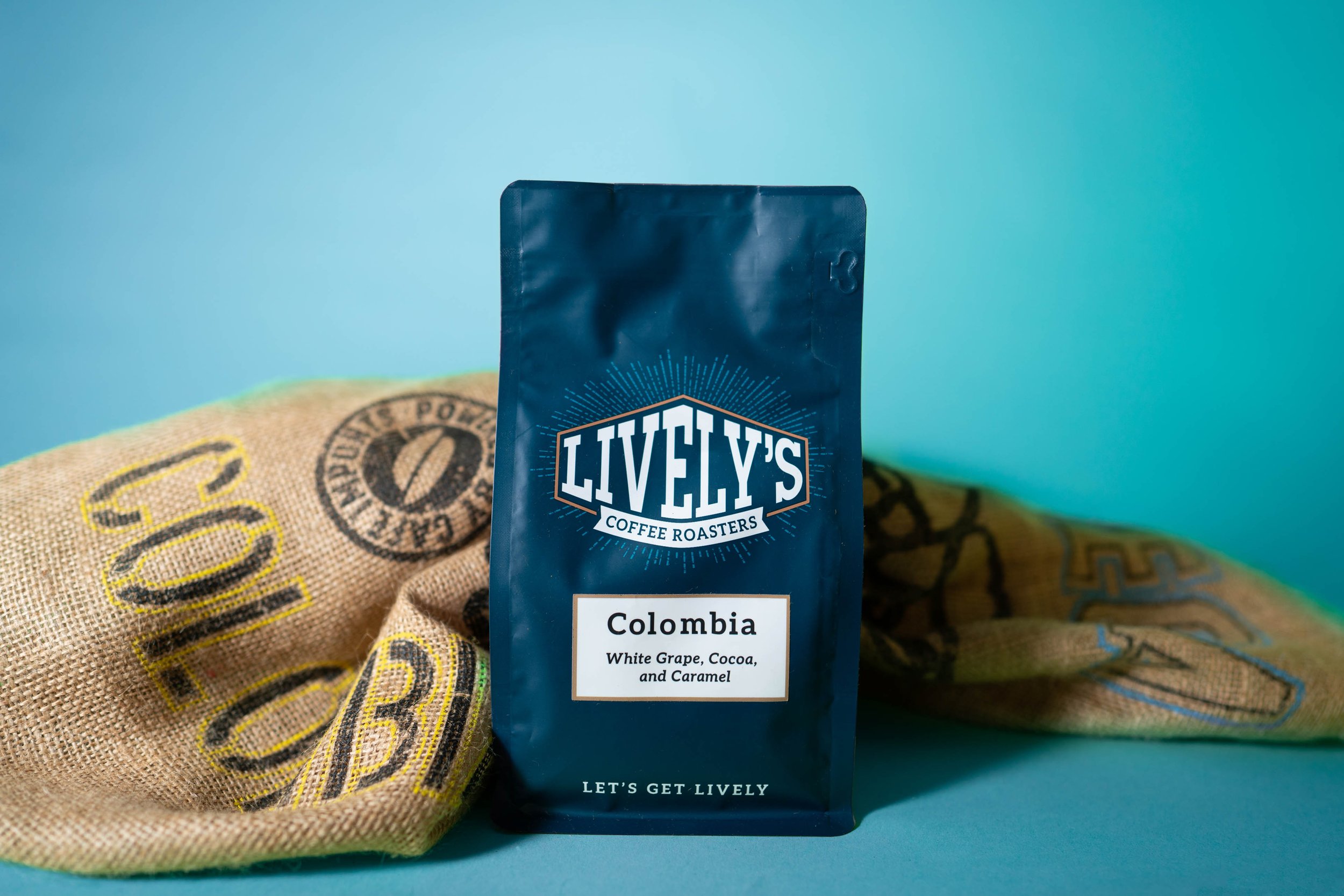 Columbia with Bag-09917.jpg