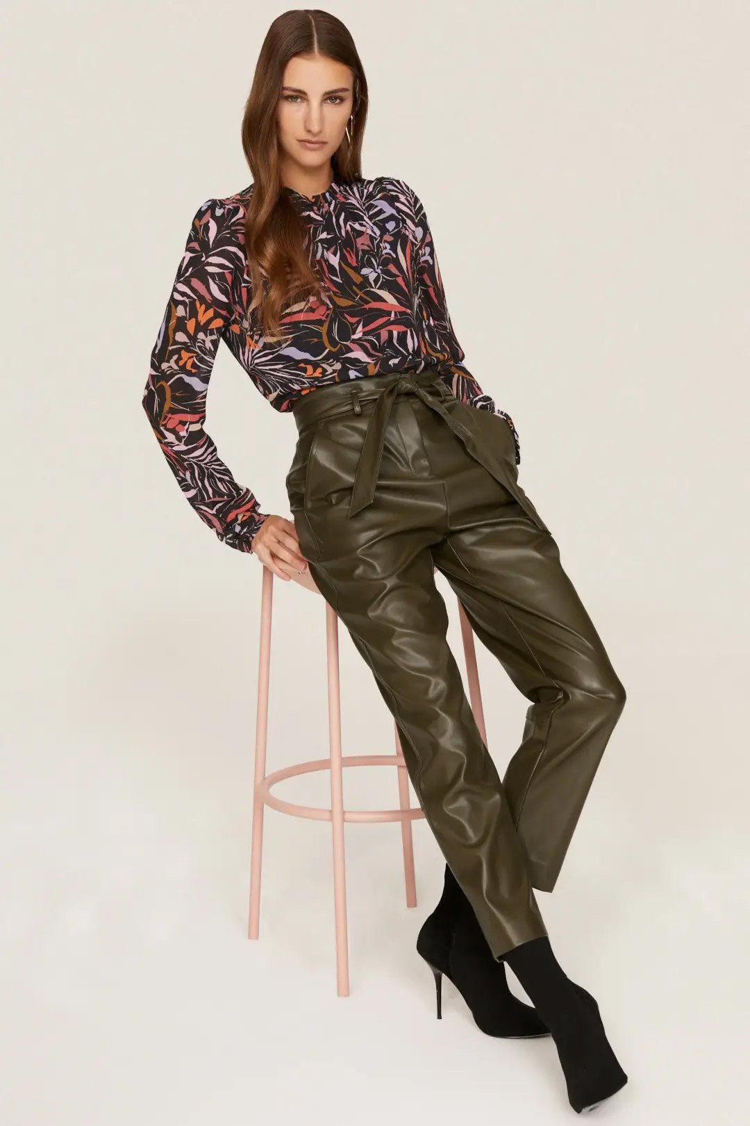 peter som rent the runway leaf printed top fall fashion