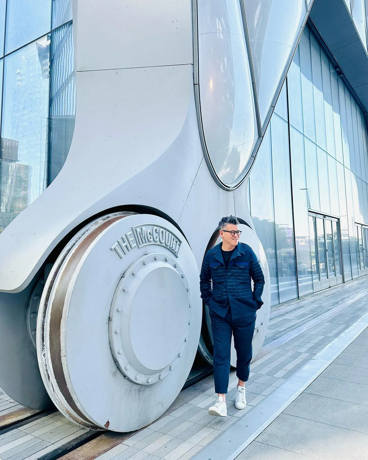 Frieze frame 🖼️ Big wheel keeps on turnin&rsquo; with a week full of art and design. Checked out @friezeofficial  the creativity the vision (and hello, the people-watching!) -inspiring! ✨
.
.
.
#petersom #frieze #friezeartfair #theshed @theshedny @h