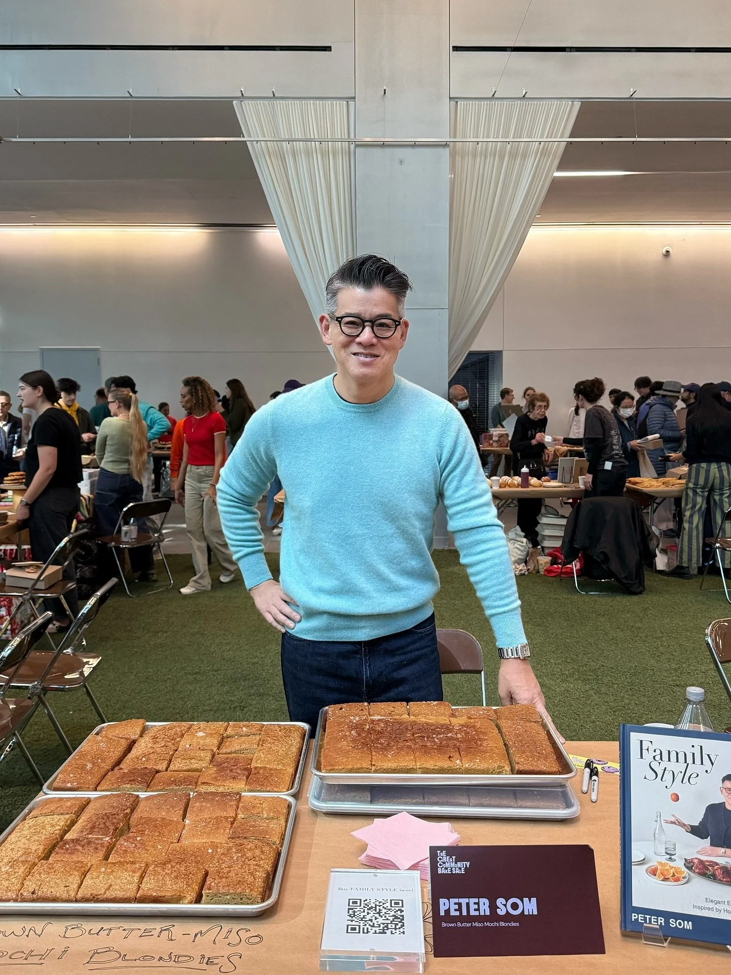 I got baked this weekend! 💃🏻 So happy and honored (and tbh humbled!) to be among the 100 amazing bakers, chefs, recipe developers, bakeries, restaurants and food people taking part in the Great Community Bake Sale organized by @natashapickowicz @ca