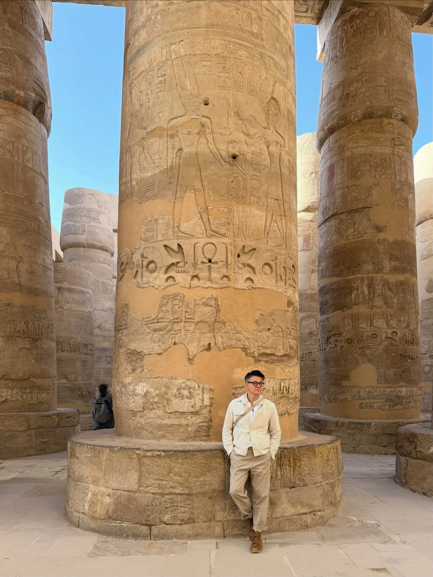 Walking like an Egyptian ✨ Re-tracing the steps of pharaohs is pretty damn awe-inspiring. The sheer splendor and grandeur of it all! Bucket list come true.✨
.
.
.
#petersom #egypt #valleyofthekings #edfutemple #karnaktemple