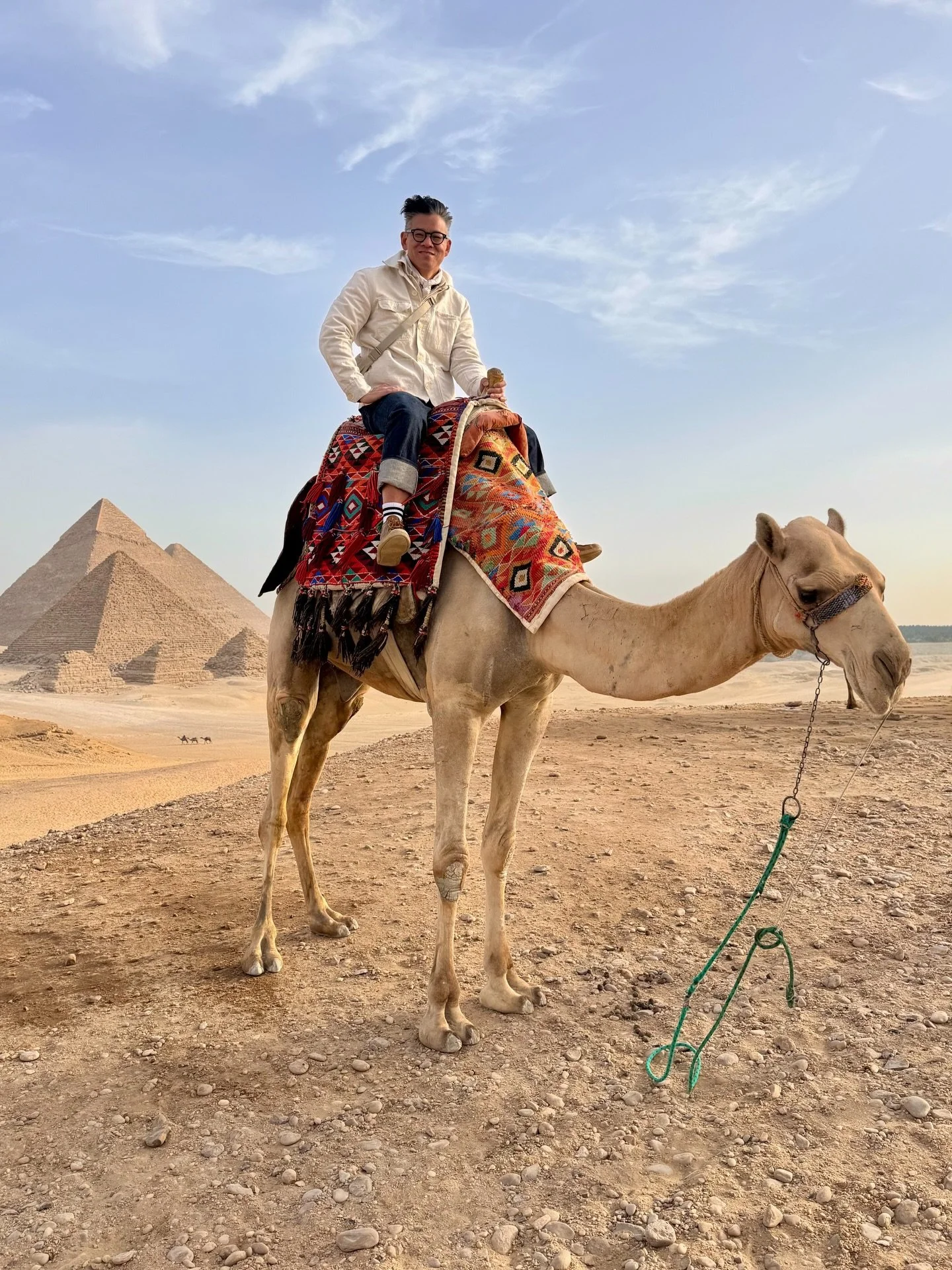 Pyramid schemes 🔺🐪✨
.
.
.
#petersom #egypt #giza #pyramids #travel