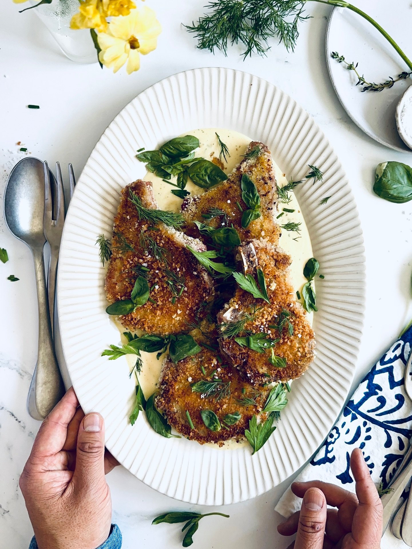 On the menu: Crispy Pork Chops with Creamy Dijon Sauce ✨ Crispy golden panko encrusts juicy pork chops with the easiest 4 ingredient sauce - with a shower of fresh herbs. 🌿 Sometimes simple is indeed best. 
Type RECIPE in the comments and we&rsquo;l