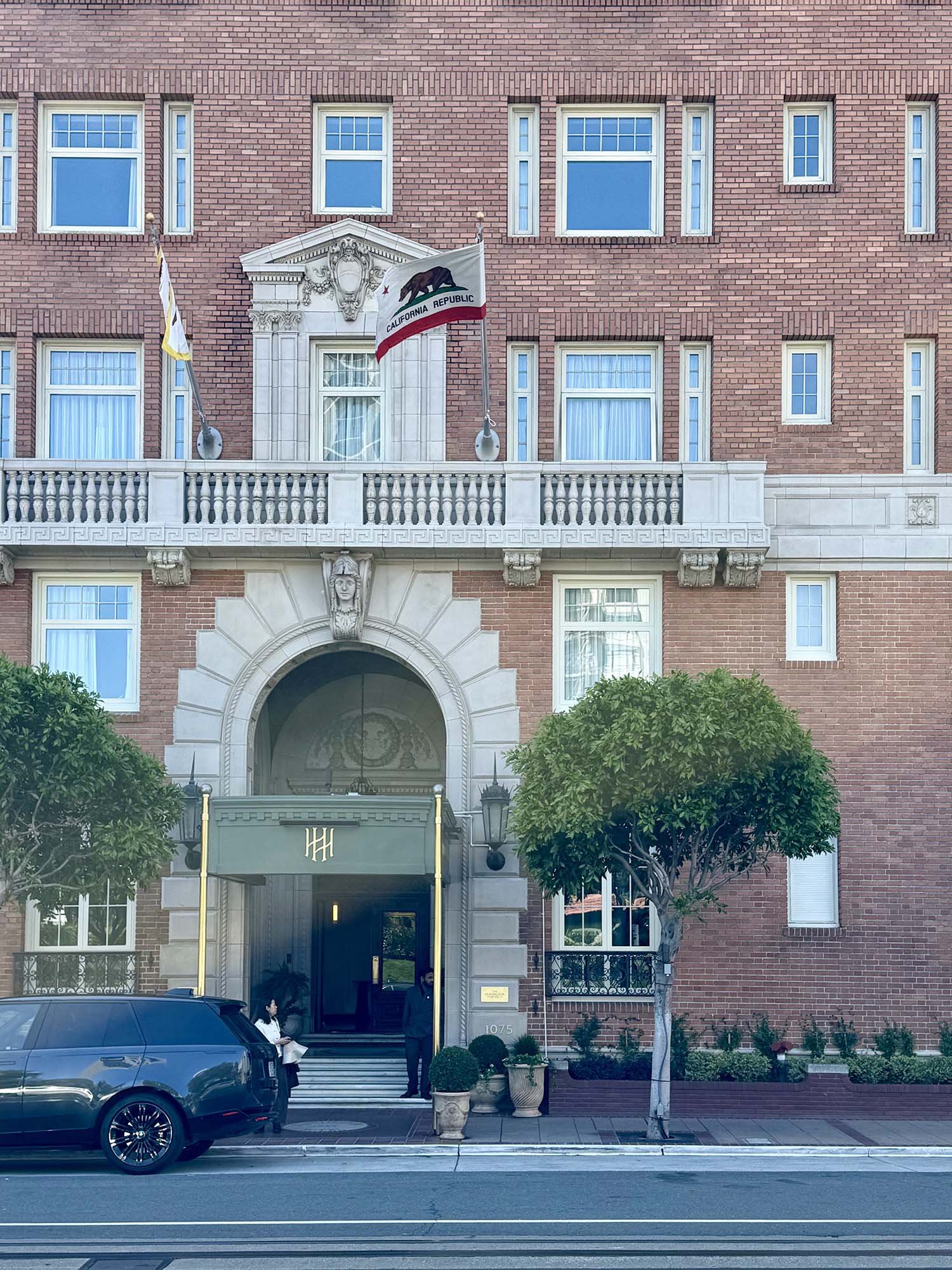 1-Huntington-Hotel.jpg